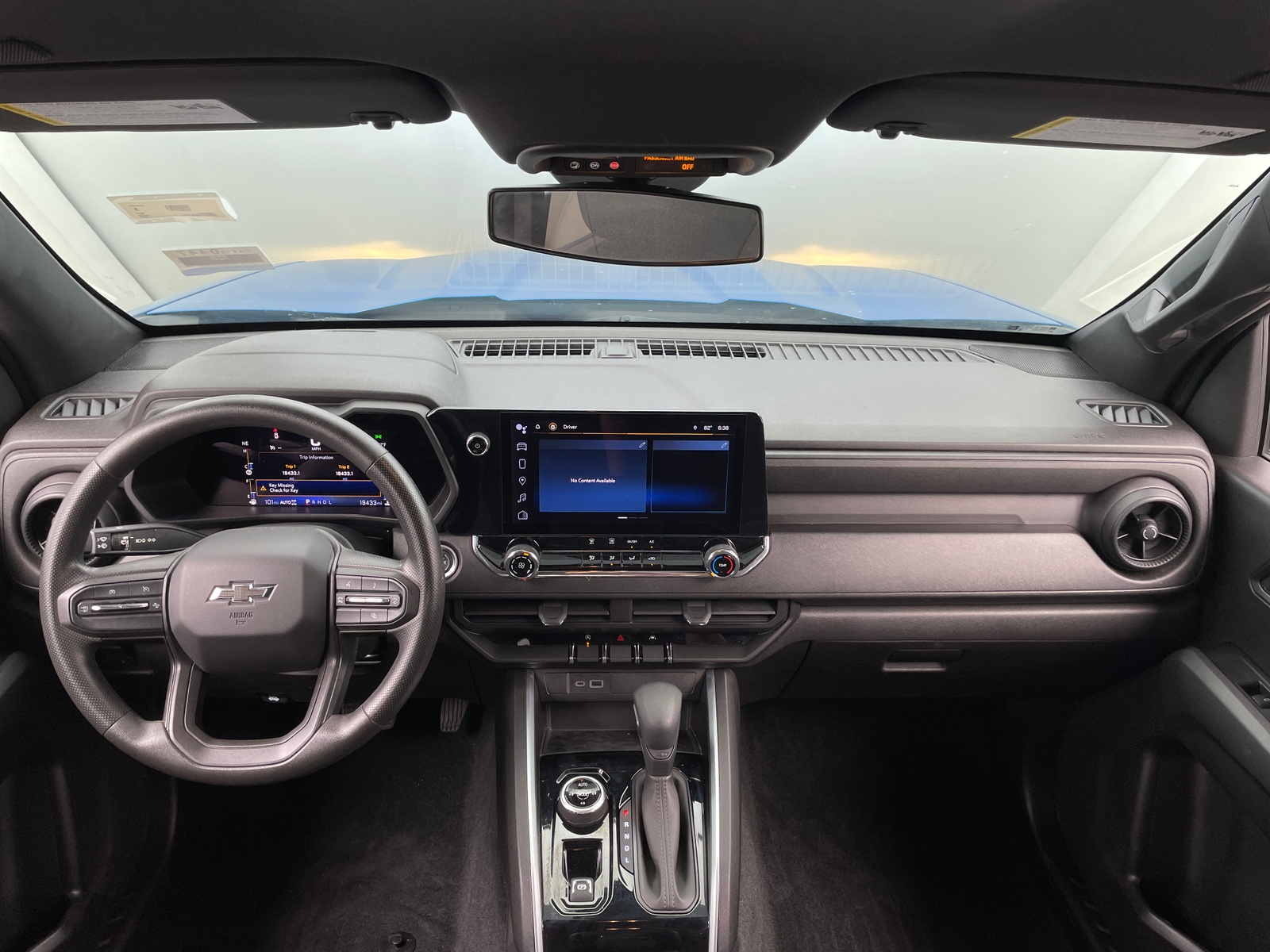 Thumbnail: 2023 Chevrolet Colorado - 3