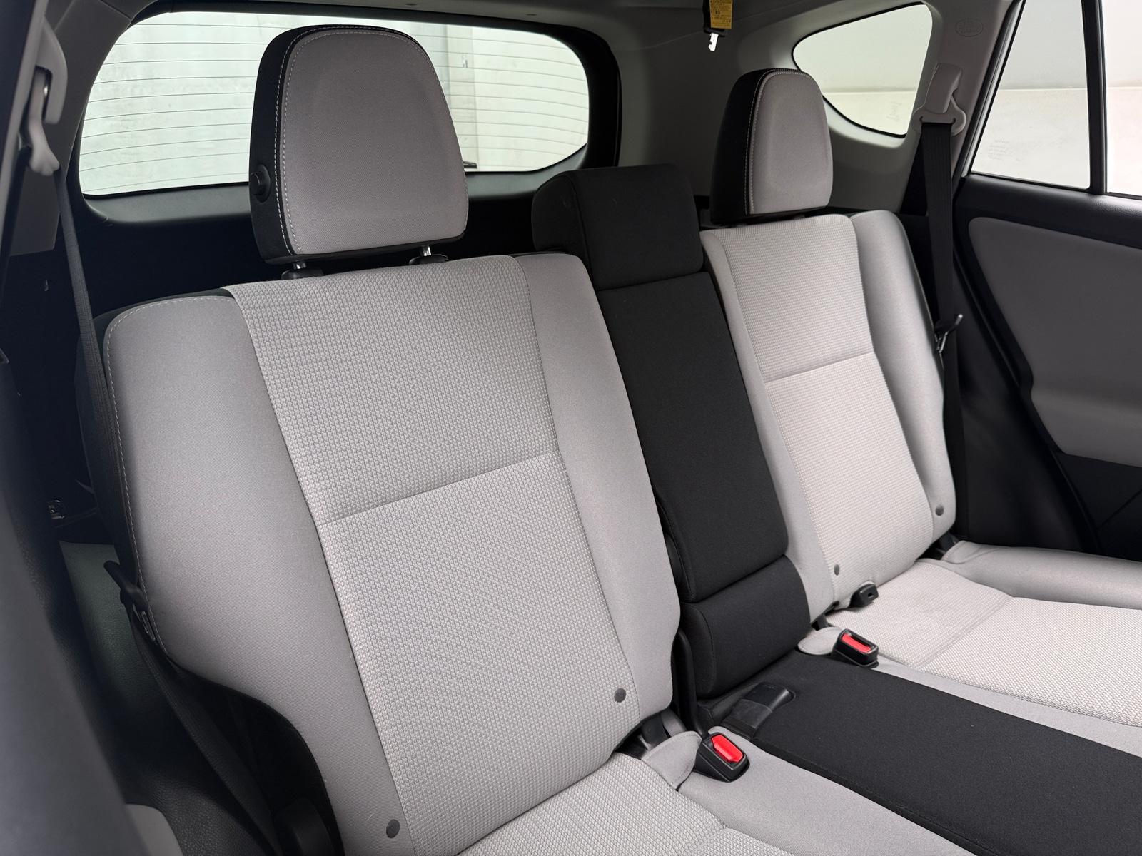 Thumbnail: 2017 Toyota RAV4 - 6