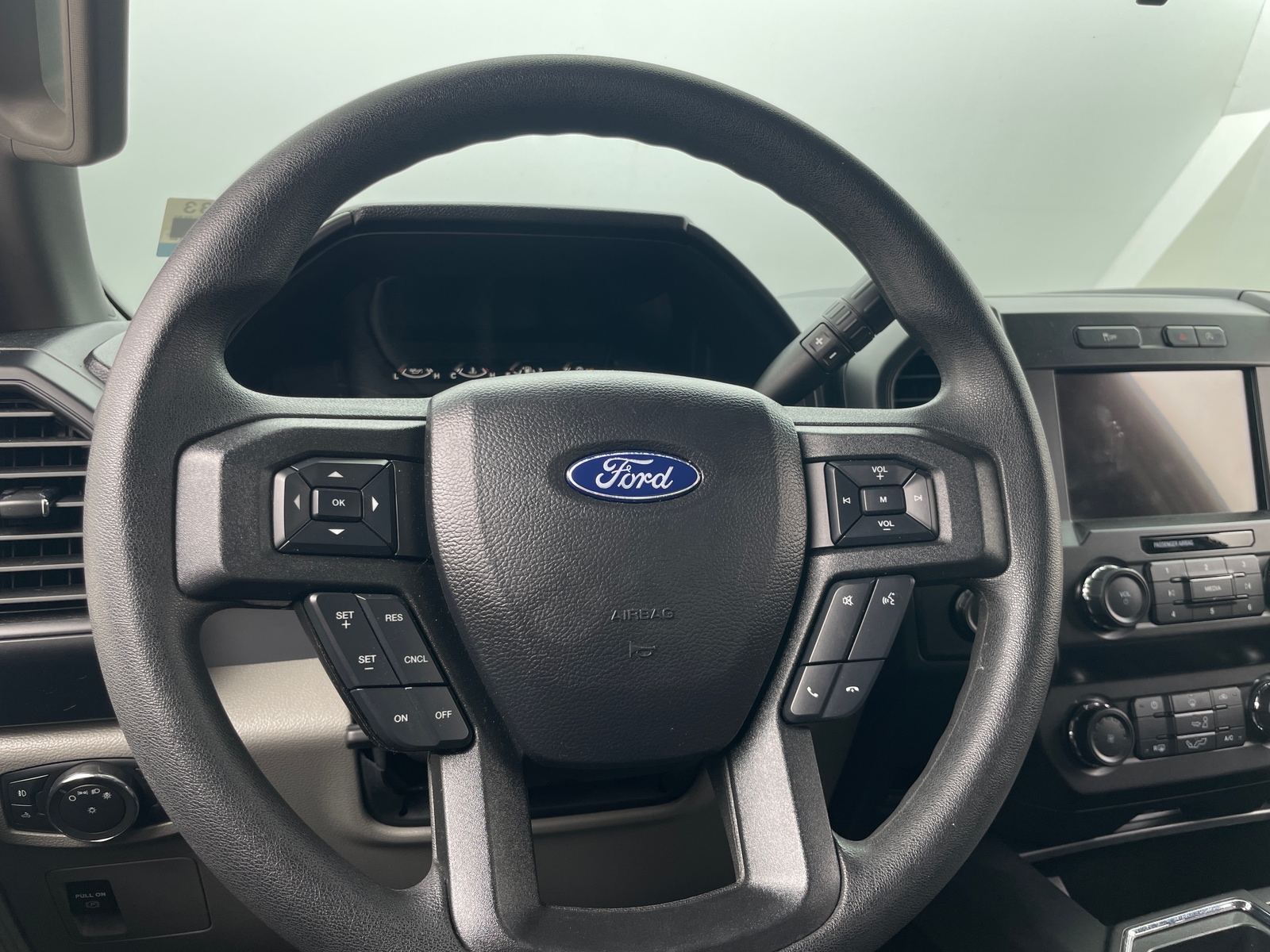 Thumbnail: 2020 Ford Econoline - 5