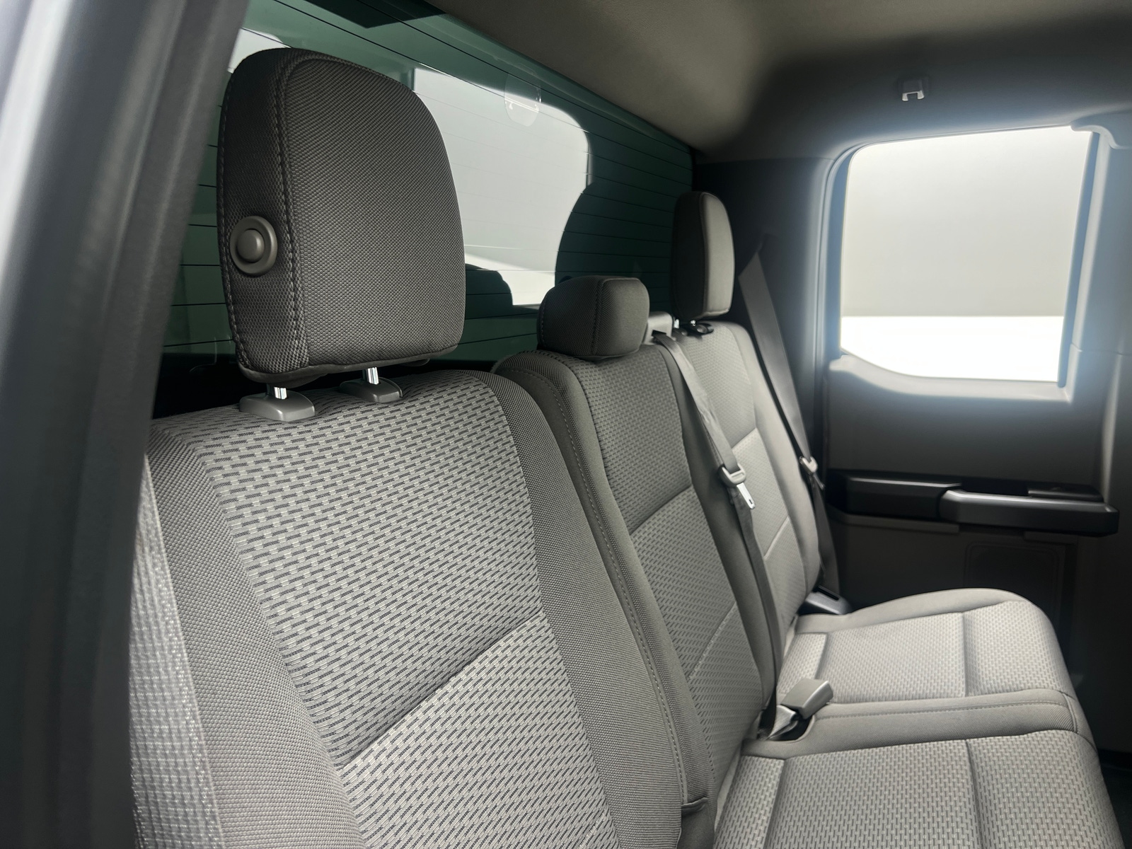 Thumbnail: 2018 Ford Econoline - 6