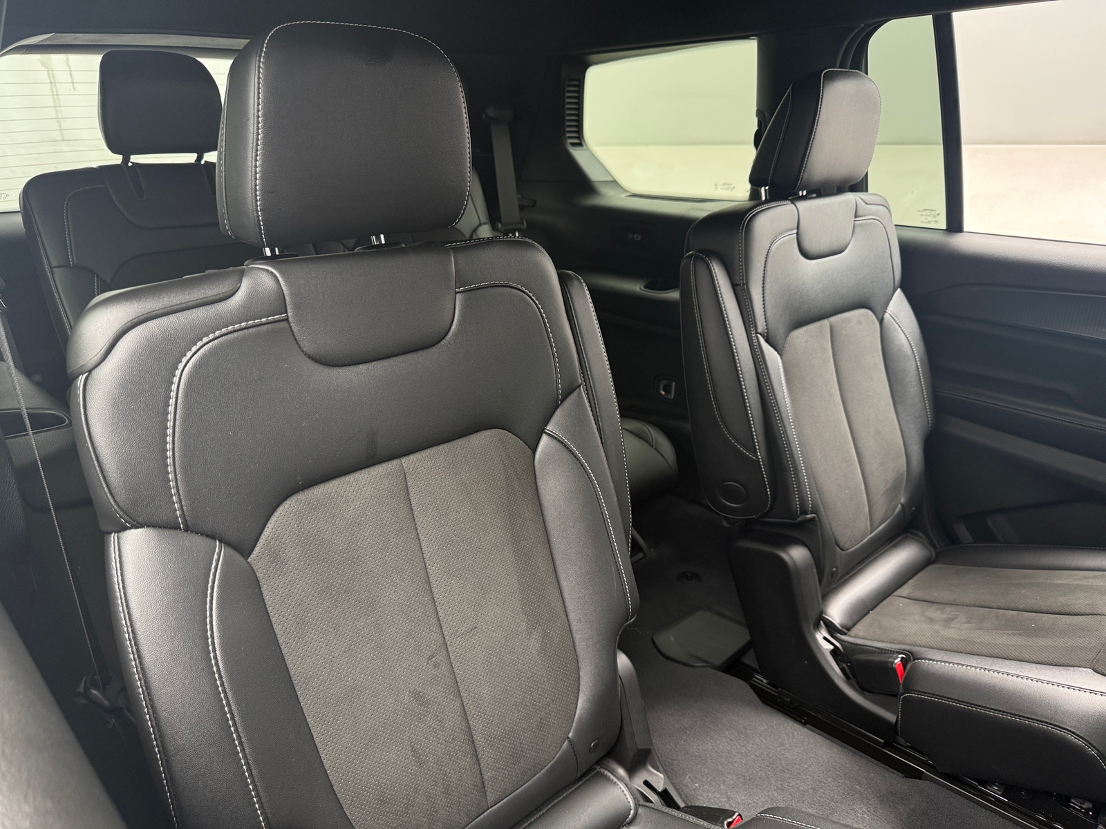 Thumbnail: 2023 Jeep Grand Cherokee L - 6