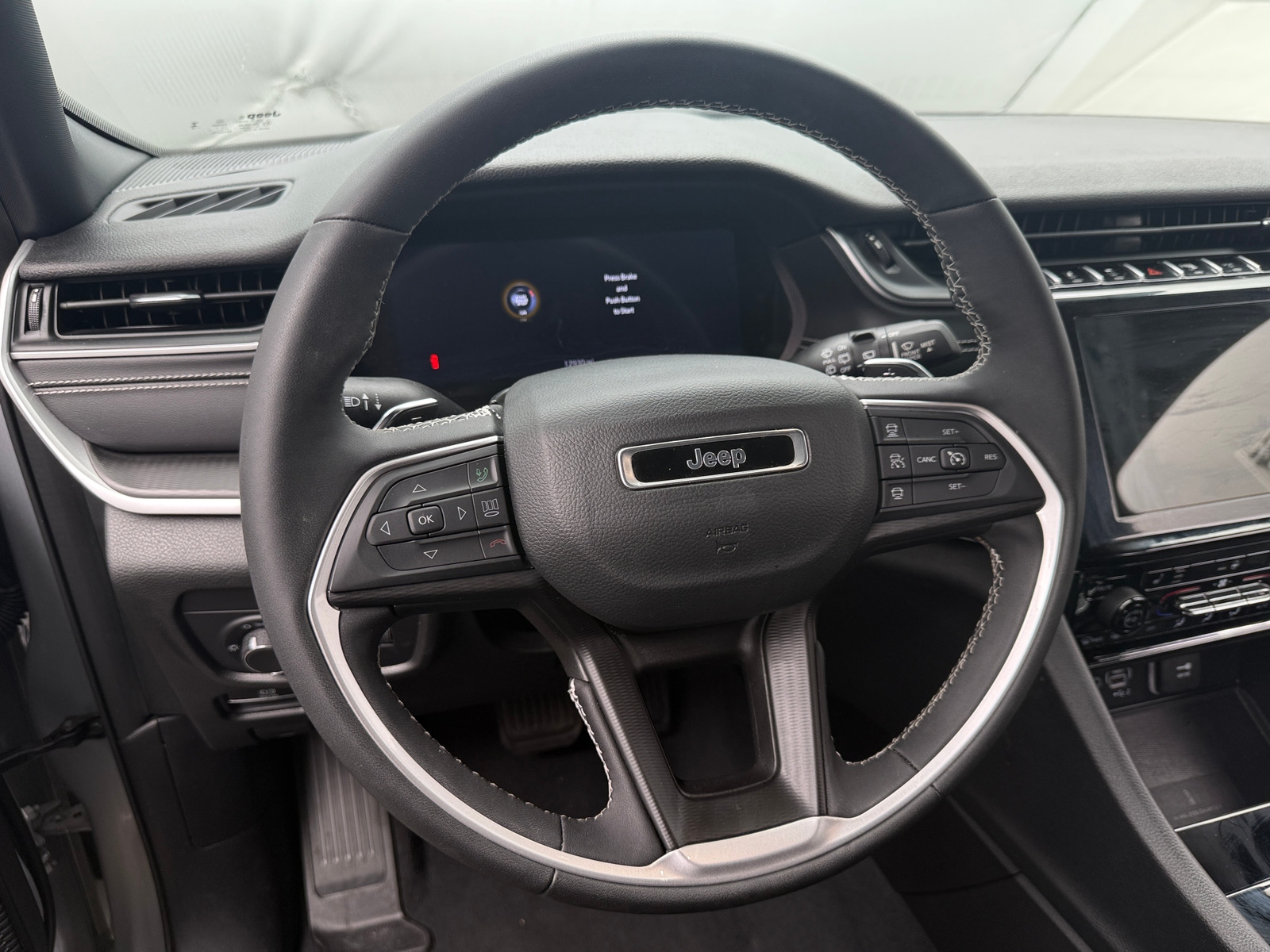 Thumbnail: 2023 Jeep Grand Cherokee L - 5
