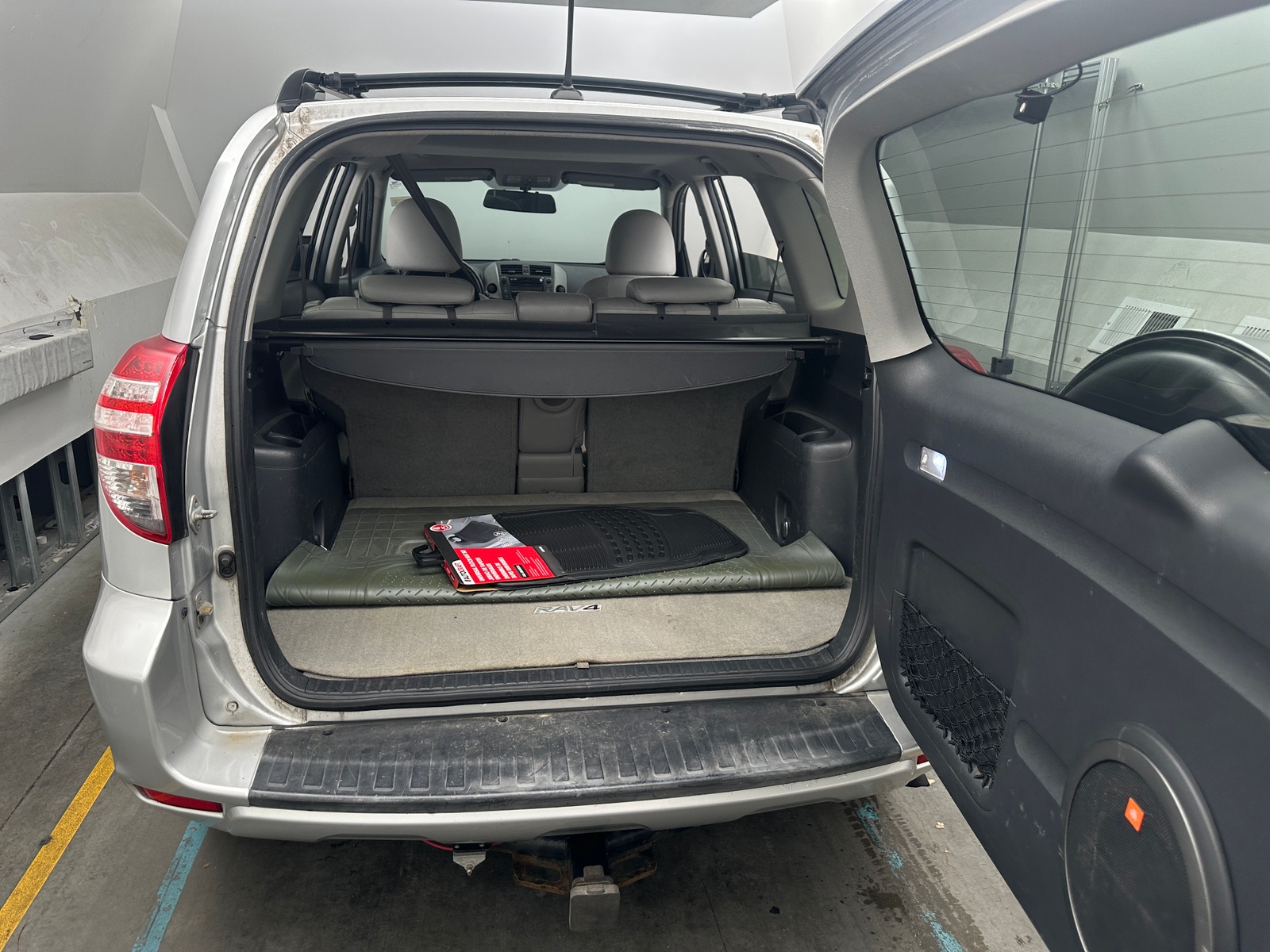Thumbnail: 2010 Toyota RAV4 - 7