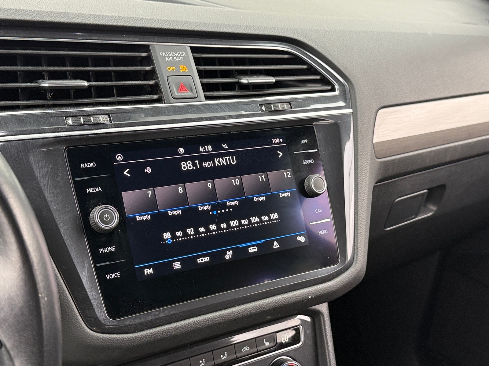 Thumbnail: 2021 Volkswagen Tiguan - 3