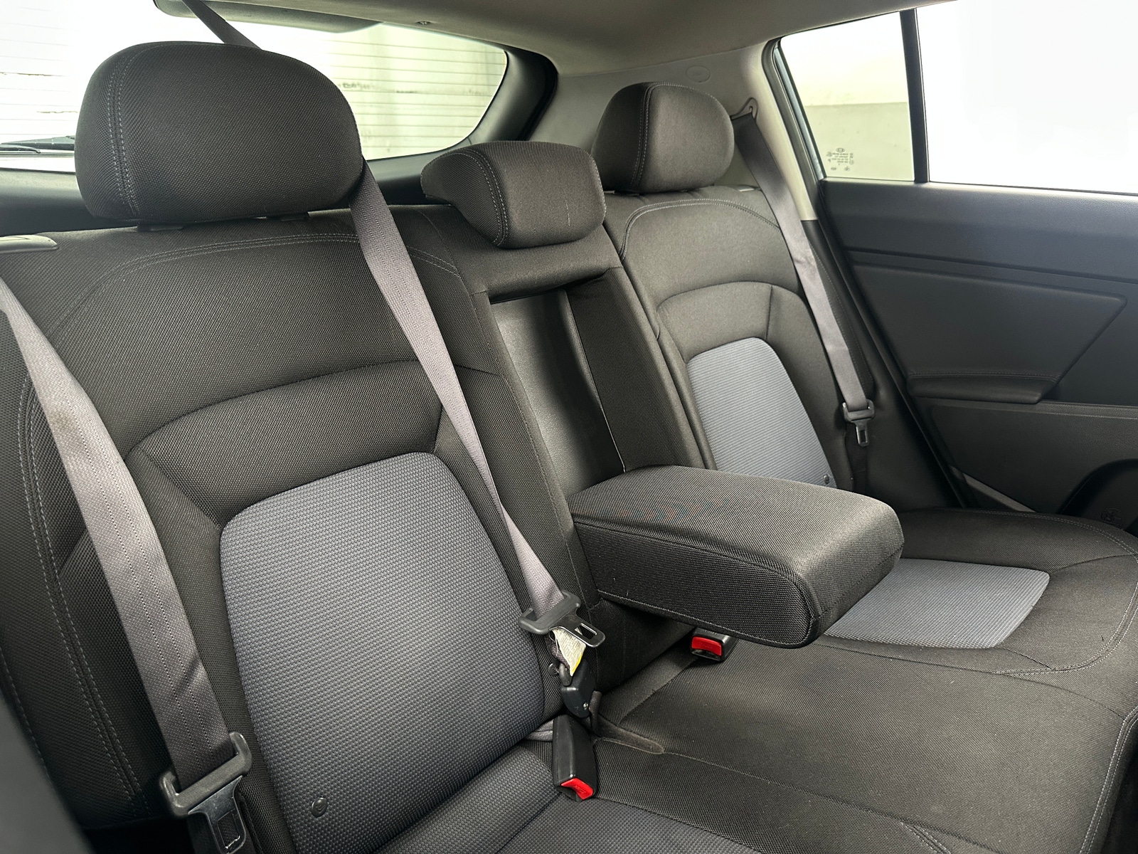 Thumbnail: 2016 Kia Sportage - 6