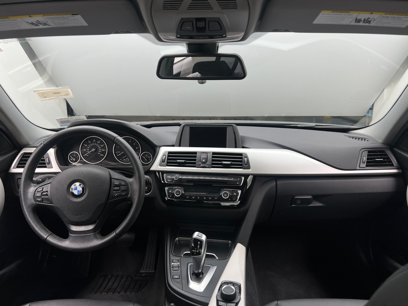 Thumbnail: 2016 BMW 3 Series - 2