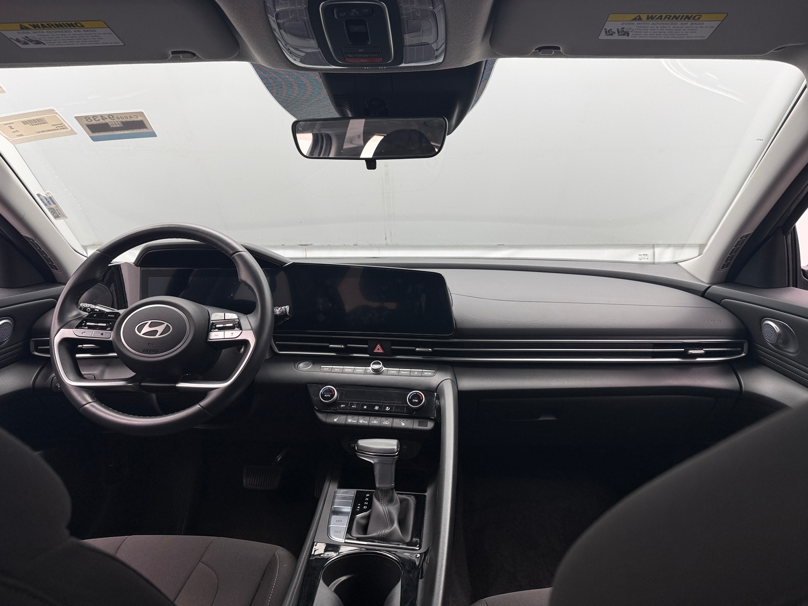 Thumbnail: 2024 Hyundai Elantra - 3