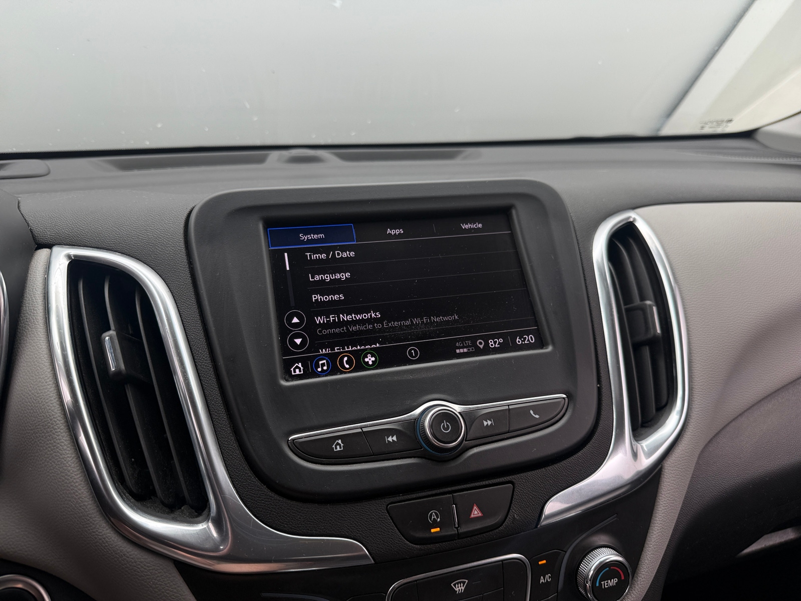 Thumbnail: 2024 Chevrolet Equinox - 4