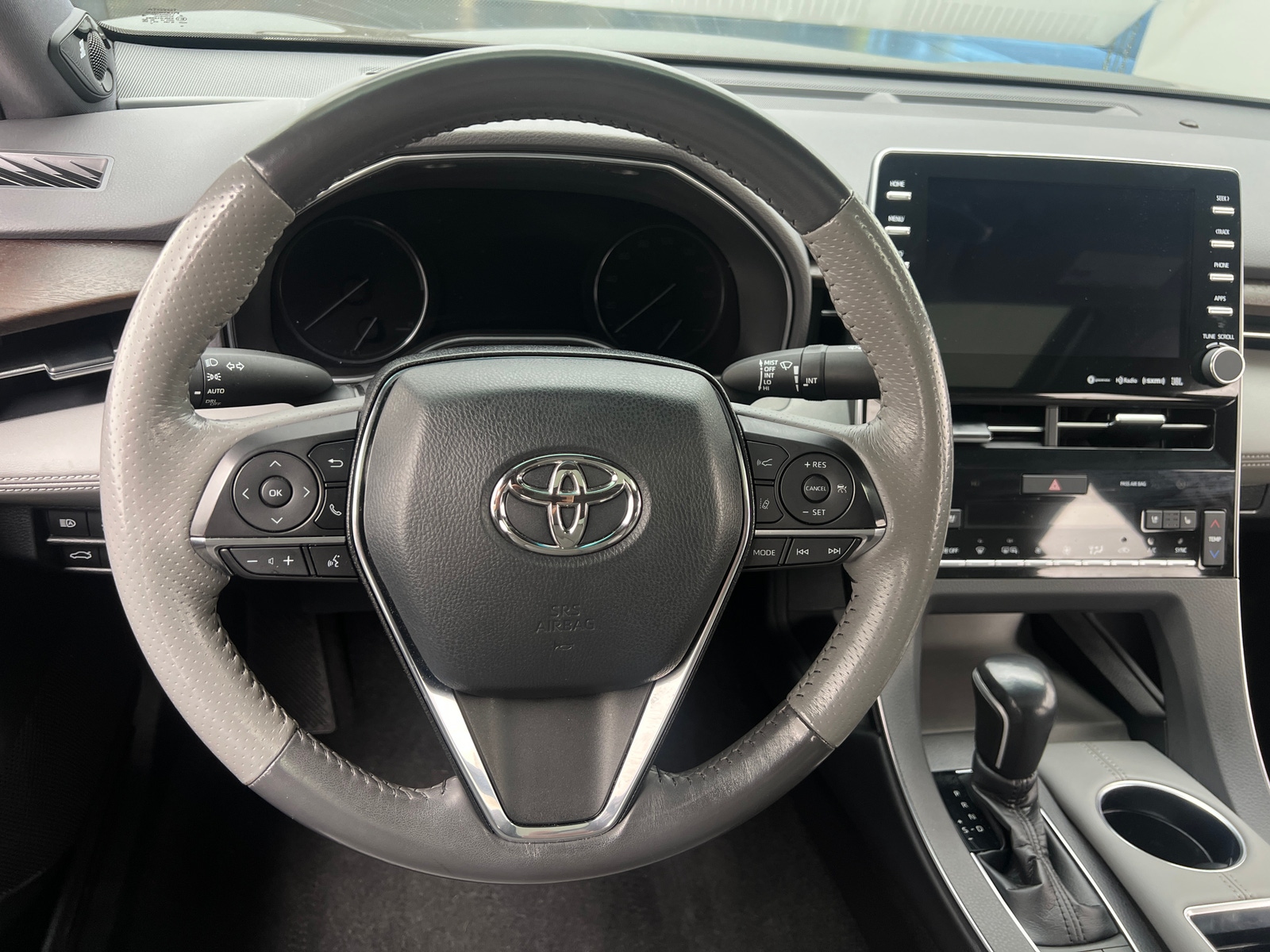 Thumbnail: 2021 Toyota Avalon - 4
