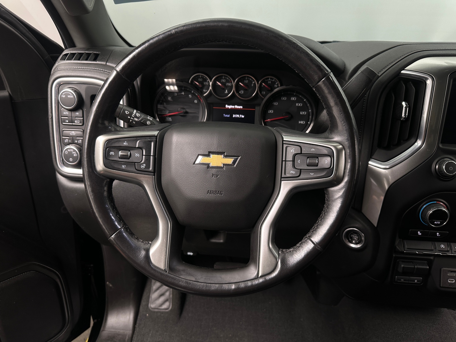Thumbnail: 2021 Chevrolet Silverado 1500 - 5