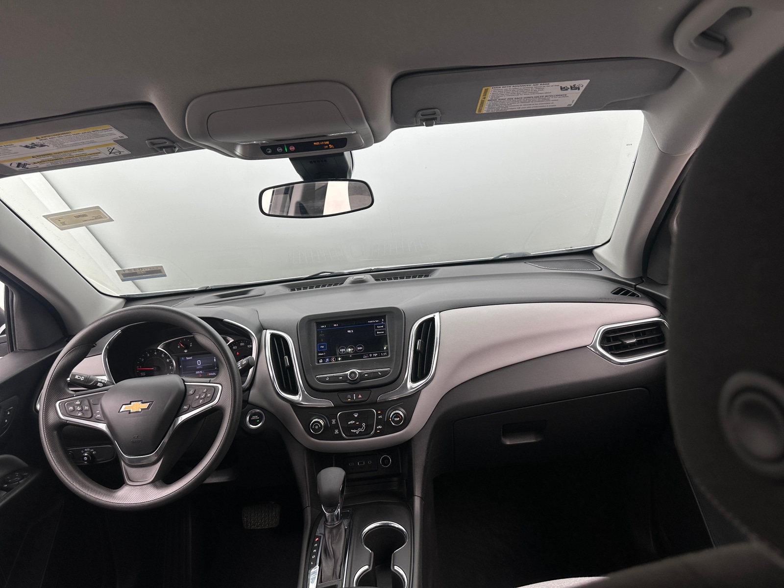 Thumbnail: 2023 Chevrolet Equinox - 3
