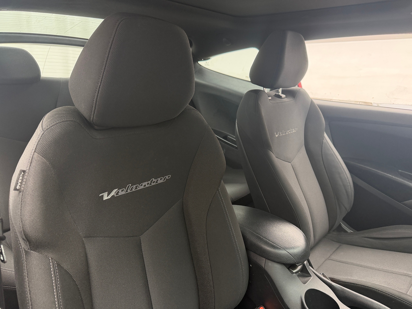 Thumbnail: 2017 Hyundai Veloster - 2