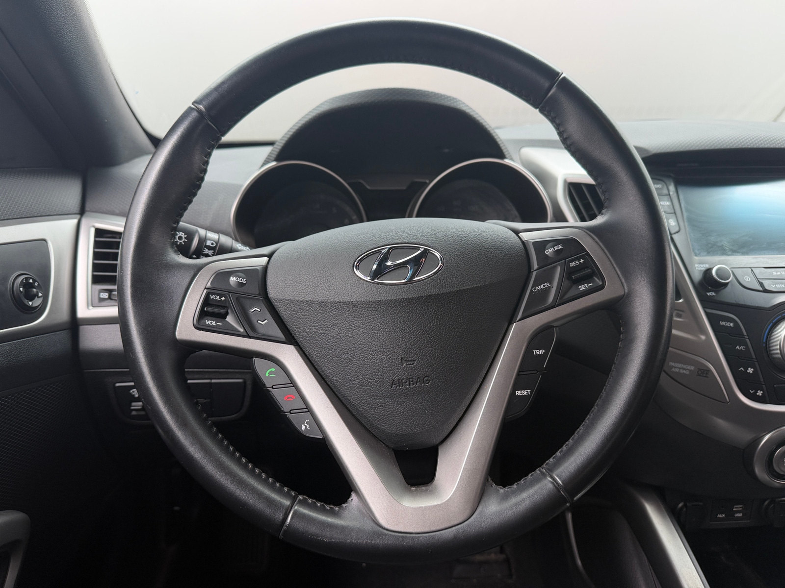 Thumbnail: 2017 Hyundai Veloster - 5