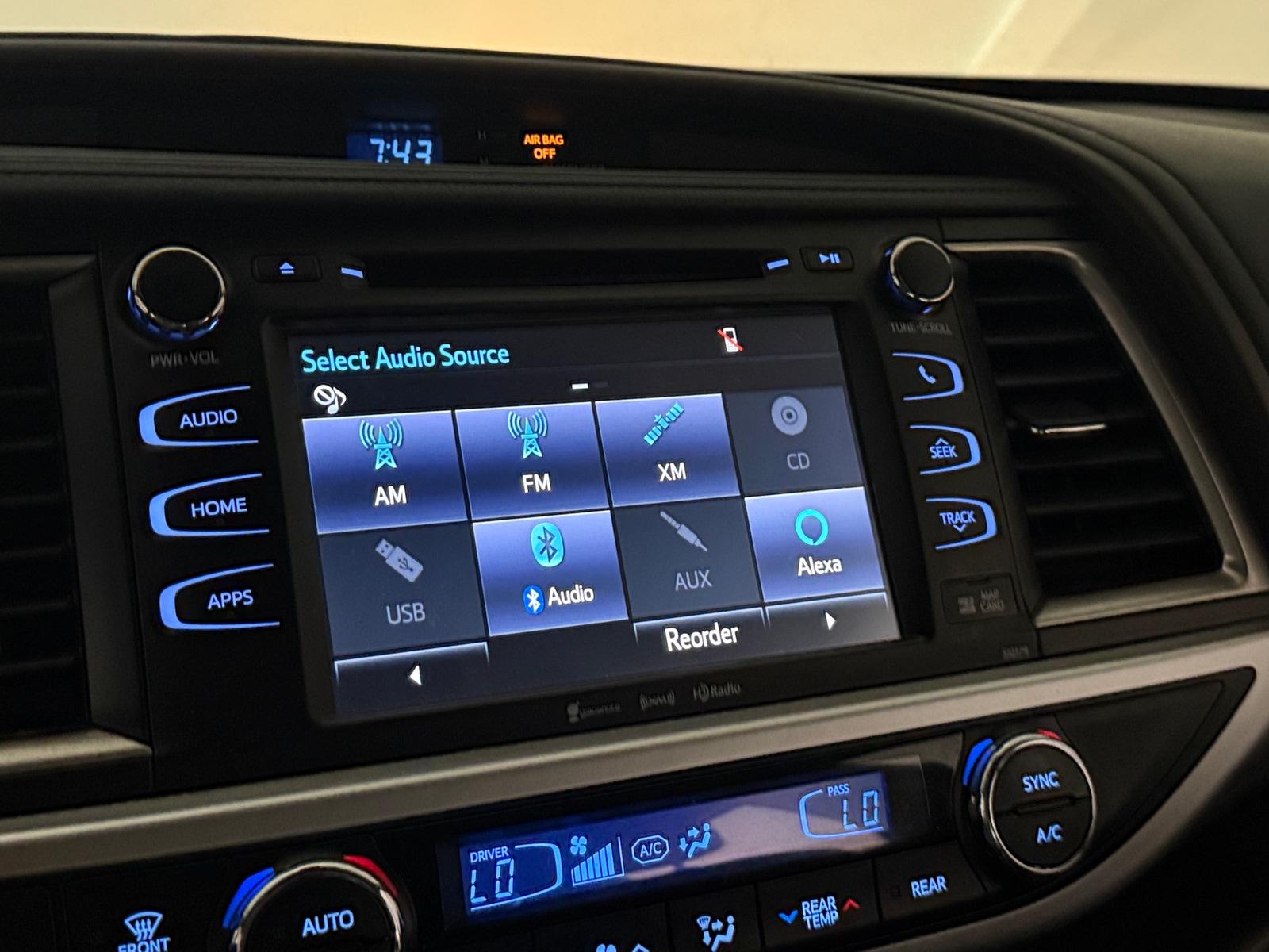 Thumbnail: 2018 Toyota Highlander - 3