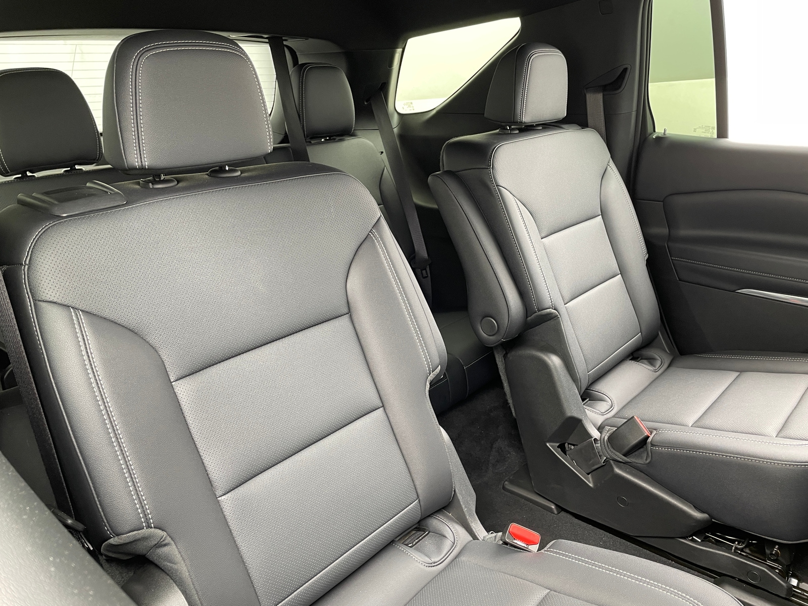 Thumbnail: 2026 Chevrolet Traverse - 5