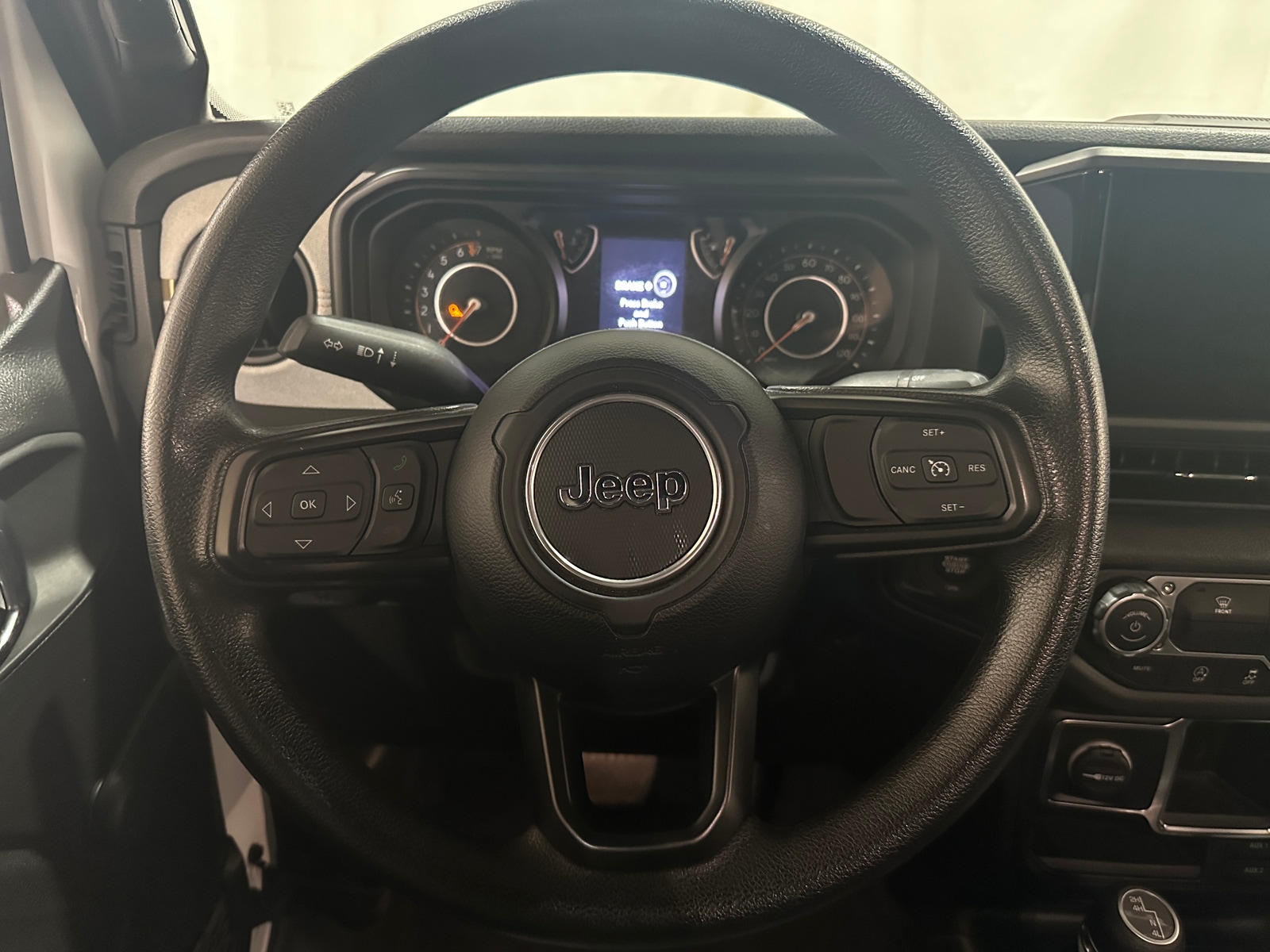 Thumbnail: 2024 Jeep Gladiator - 5