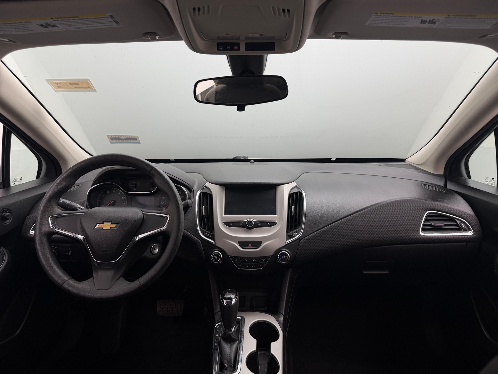 Thumbnail: 2017 Chevrolet Cruze - 3