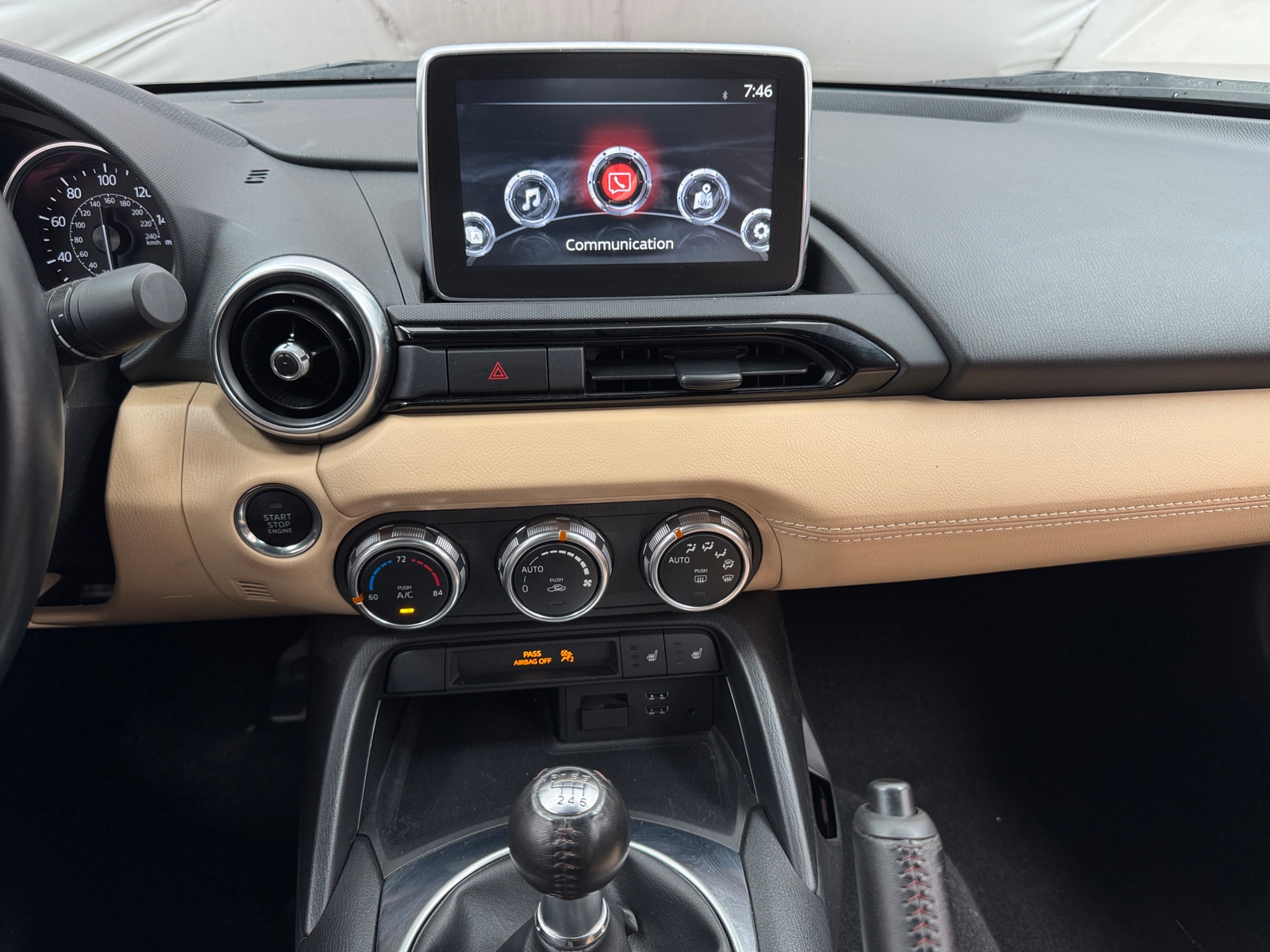 Thumbnail: 2016 Mazda MX-5 Miata - 3
