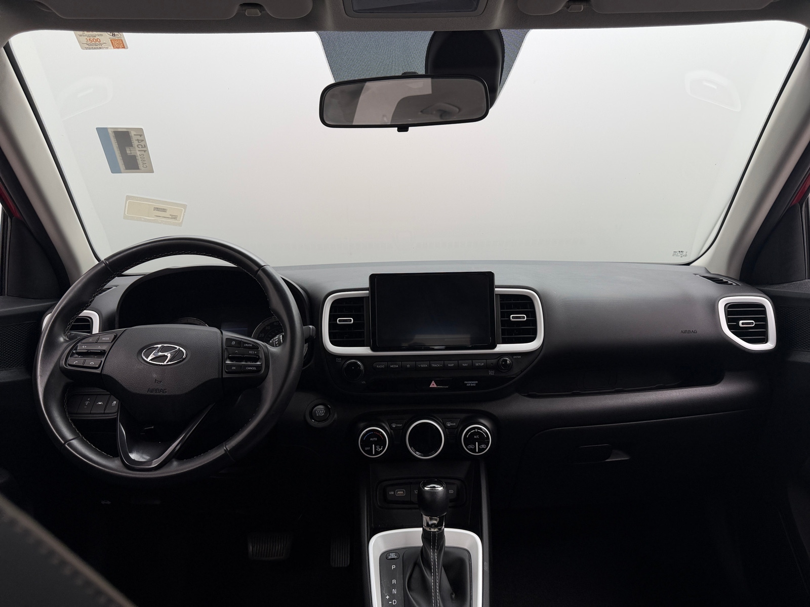 Thumbnail: 2022 Hyundai Venue - 3