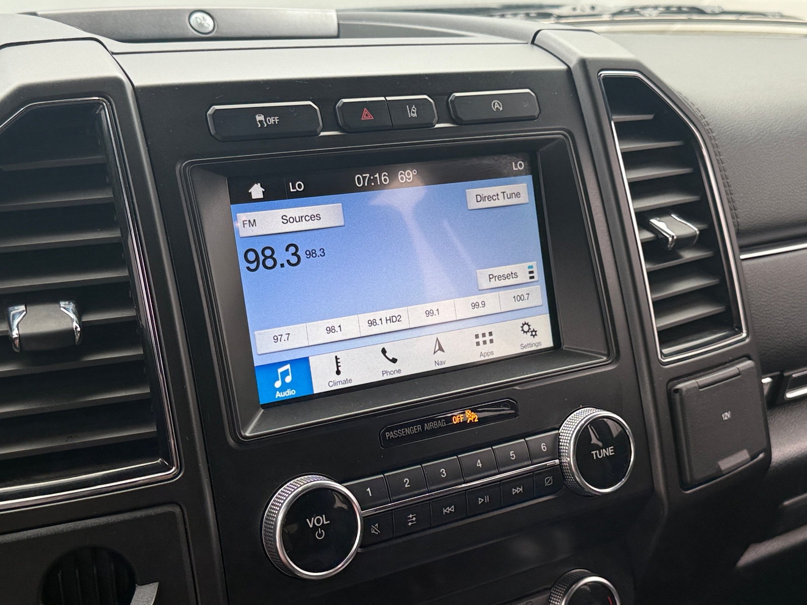Thumbnail: 2019 Ford Expedition - 3