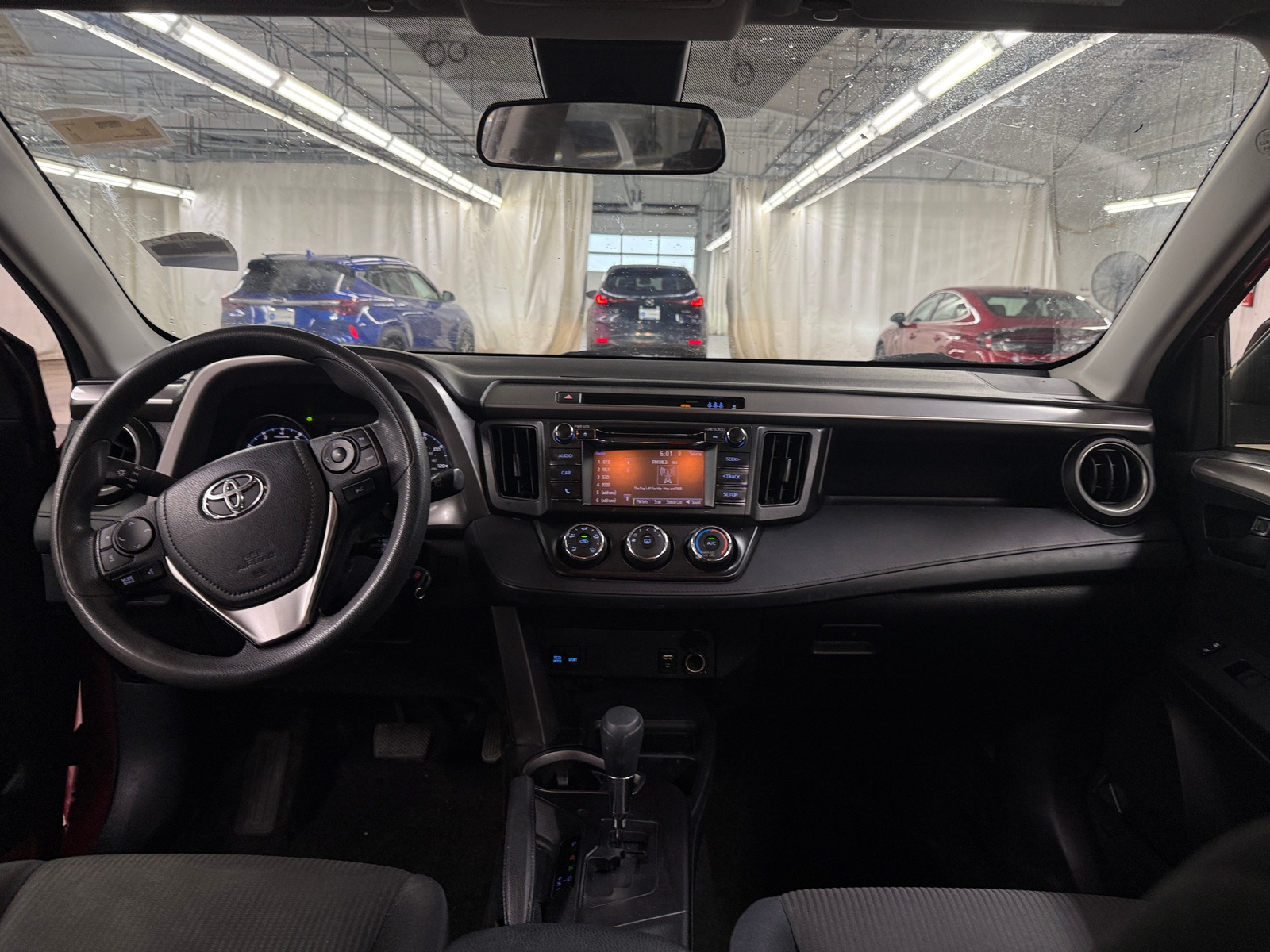 Thumbnail: 2018 Toyota RAV4 - 3