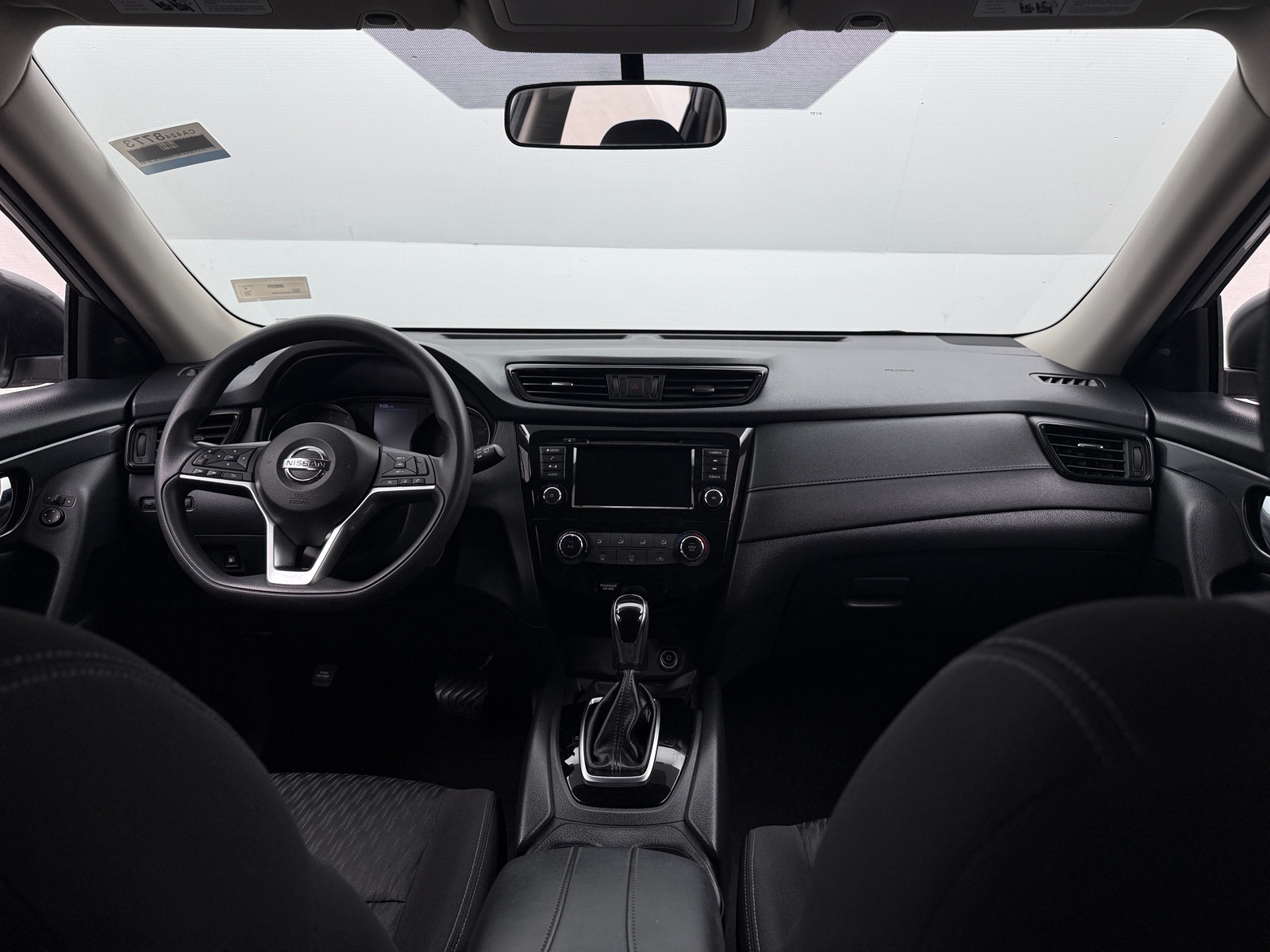 Thumbnail: 2018 Nissan Rogue - 3