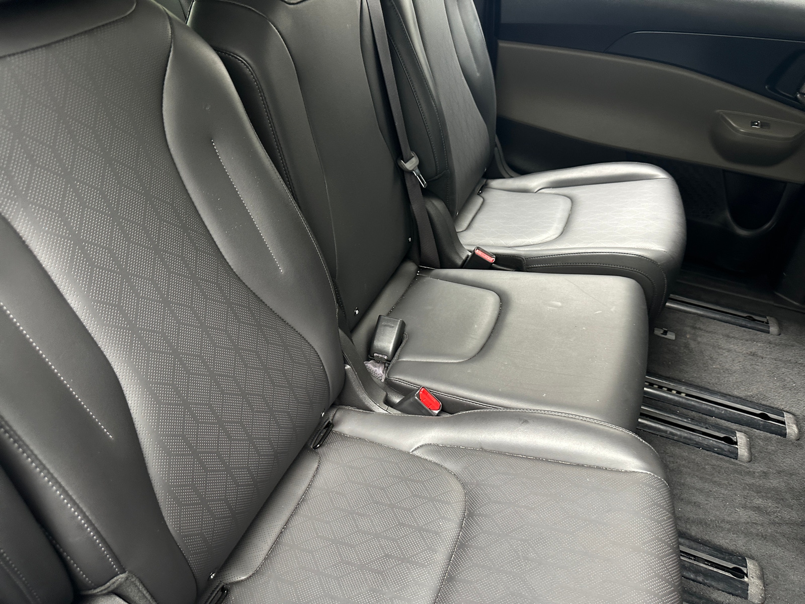Thumbnail: 2026 Kia Carnival - 6