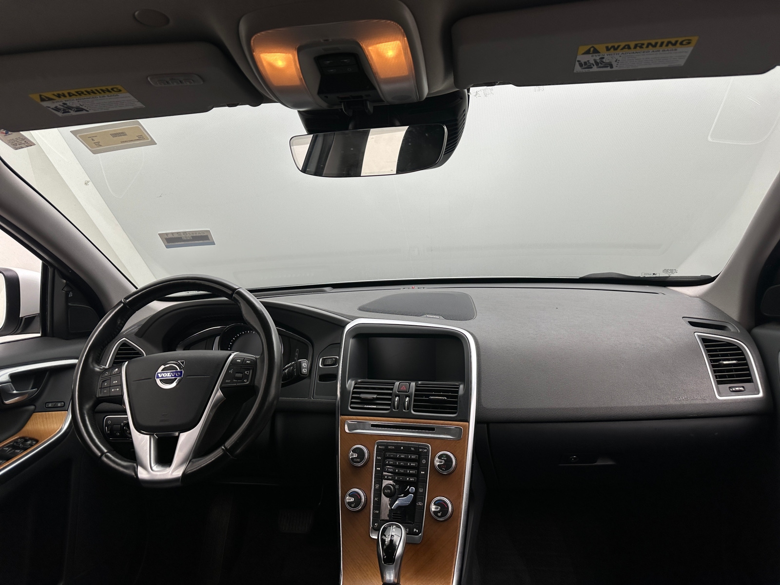 Thumbnail: 2017 Volvo XC60 - 2