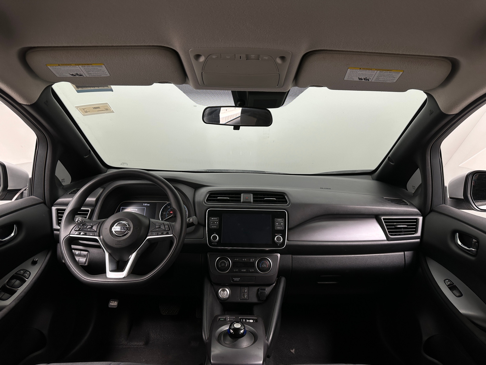 Thumbnail: 2022 Nissan Leaf - 3