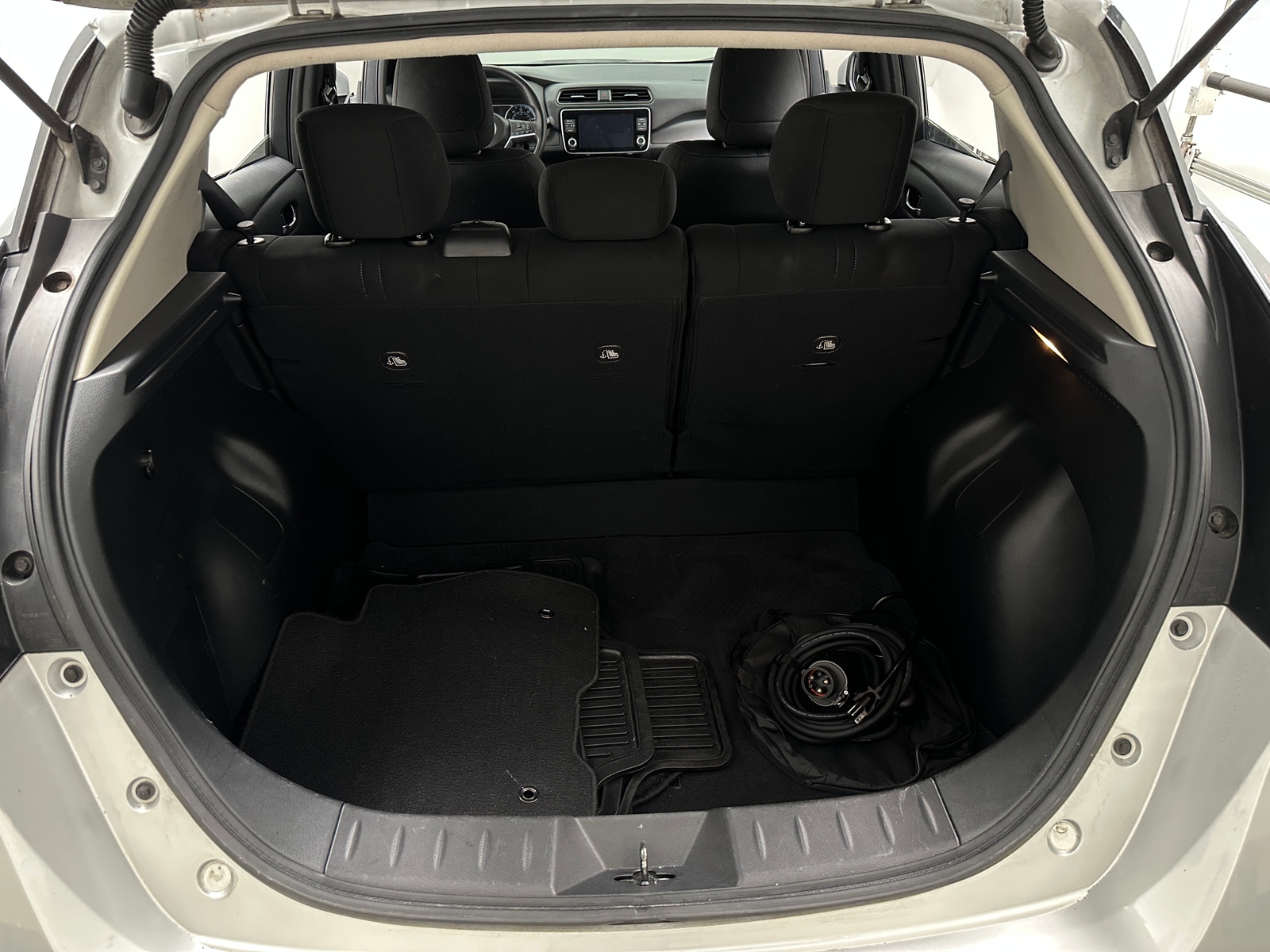 Thumbnail: 2022 Nissan Leaf - 7