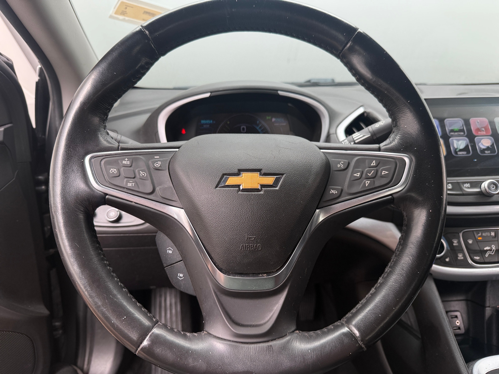 Thumbnail: 2018 Chevrolet Volt - 5