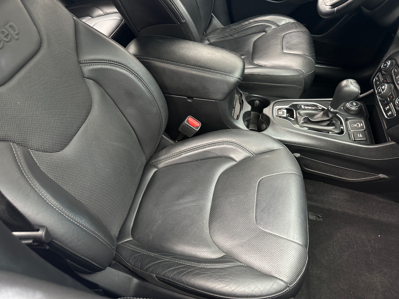 Thumbnail: 2019 Jeep Cherokee - 2