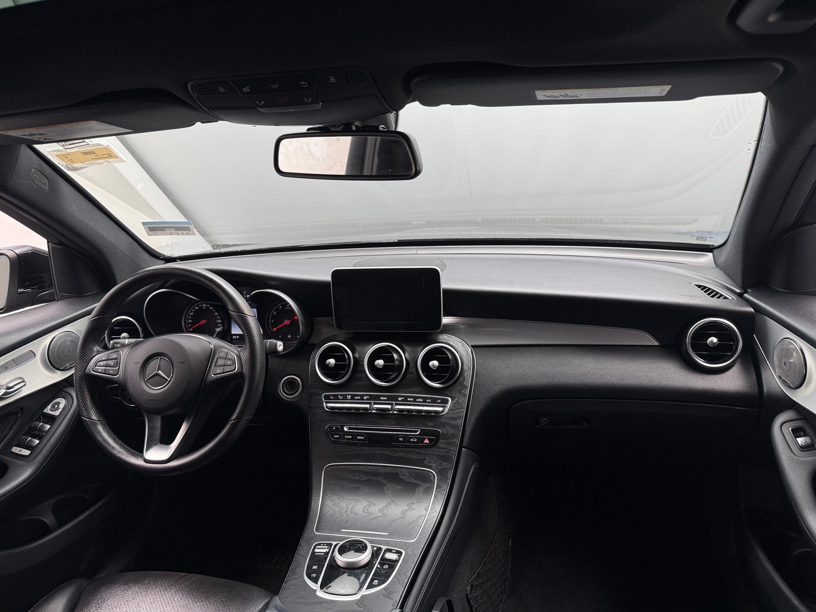 Thumbnail: 2019 Mercedes-Benz GLC - 2