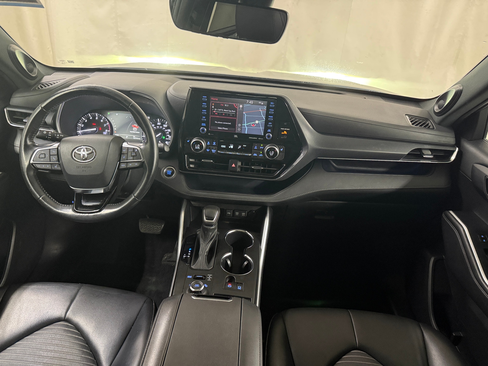 Thumbnail: 2021 Toyota Highlander - 2