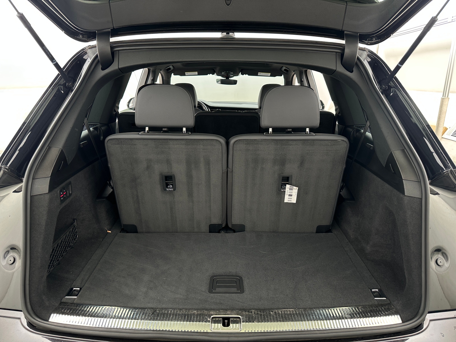 Thumbnail: 2021 Audi Q7 - 6