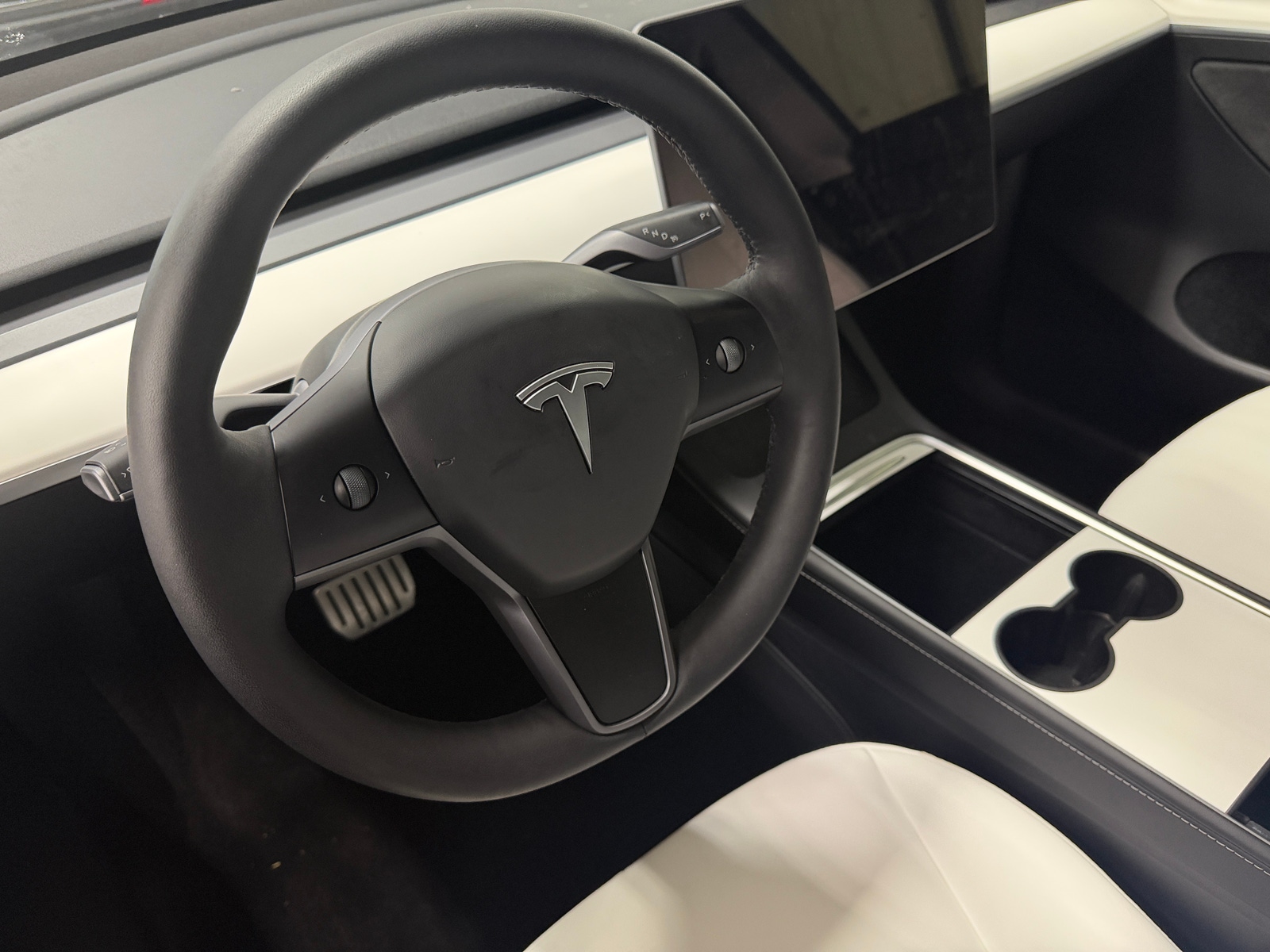 Thumbnail: 2024 Tesla Model Y - 4