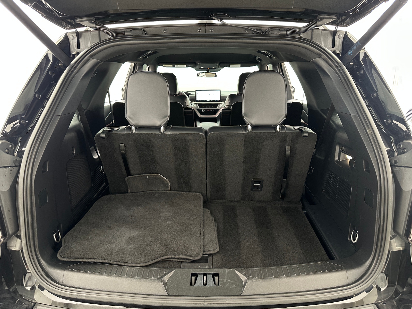 Thumbnail: 2026 Ford Explorer - 6