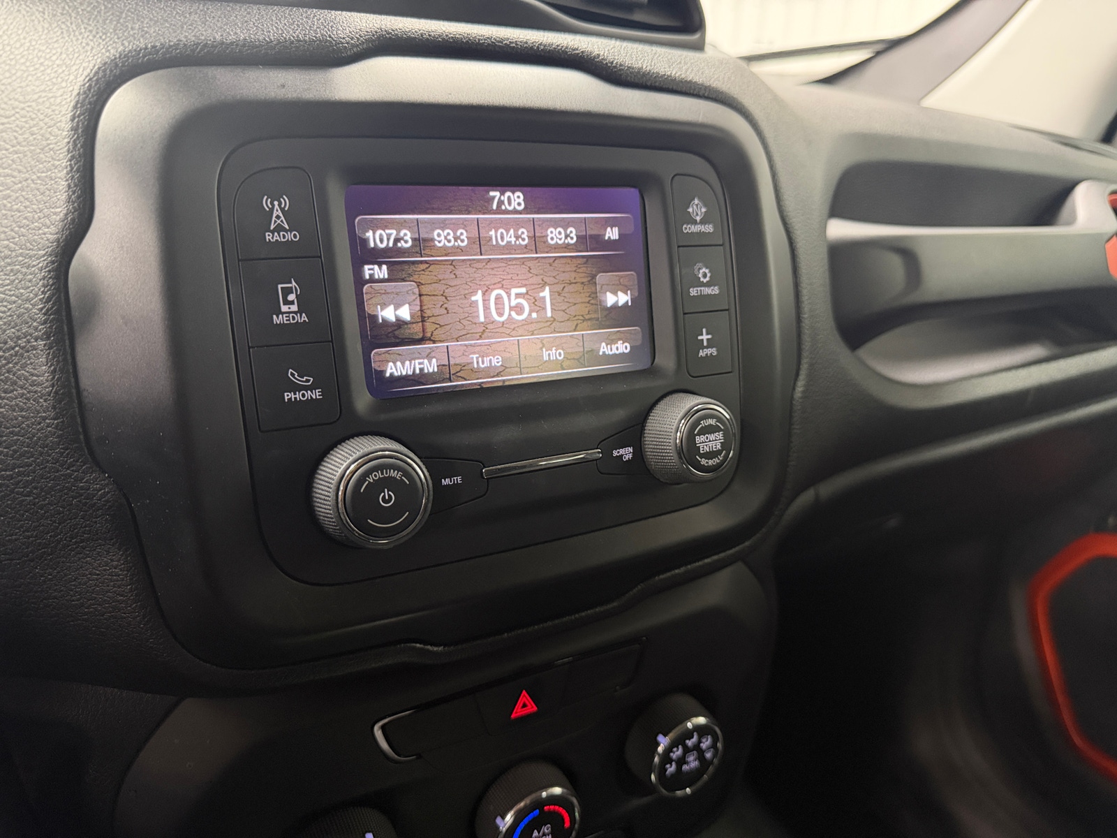 Thumbnail: 2020 Jeep Renegade - 4