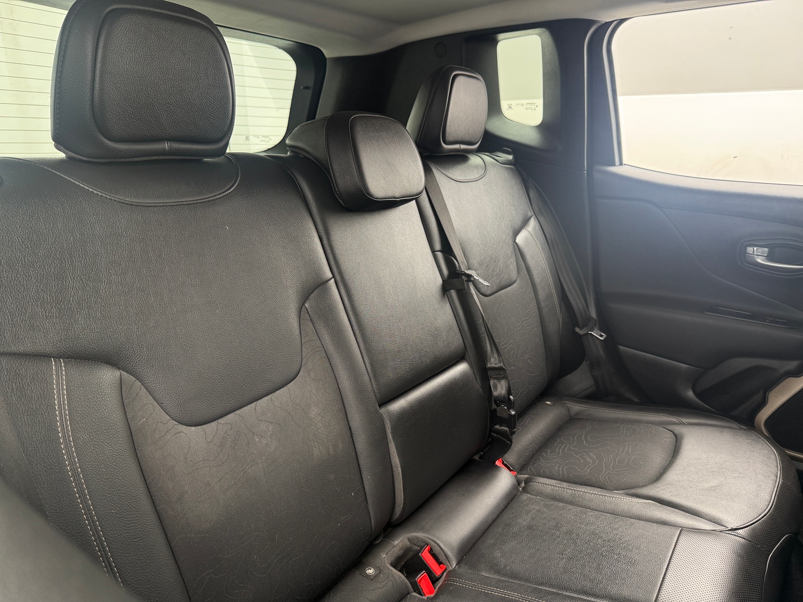 Thumbnail: 2017 Jeep Renegade - 6
