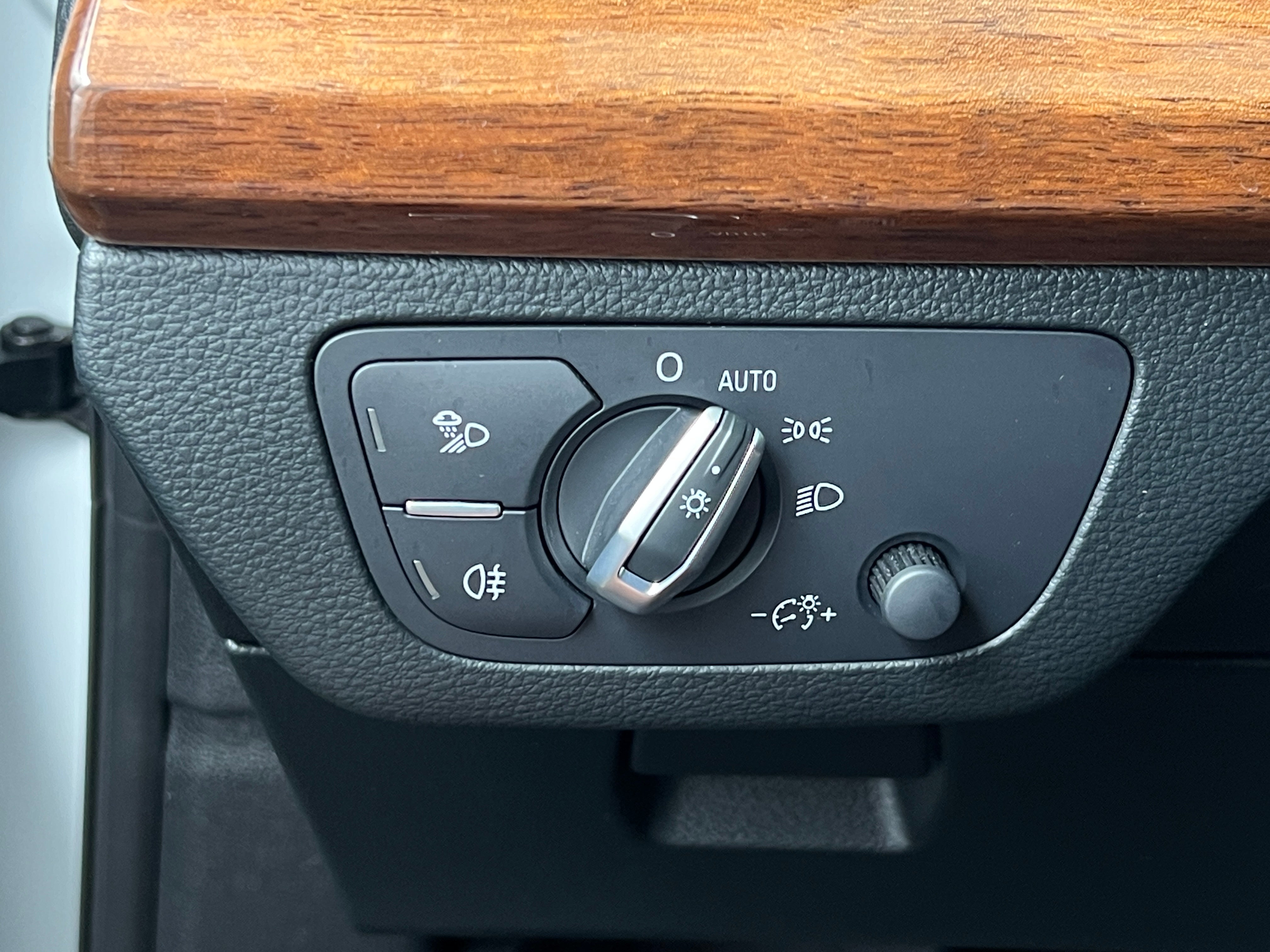 2022 Audi Q5 Premium - Photo 11