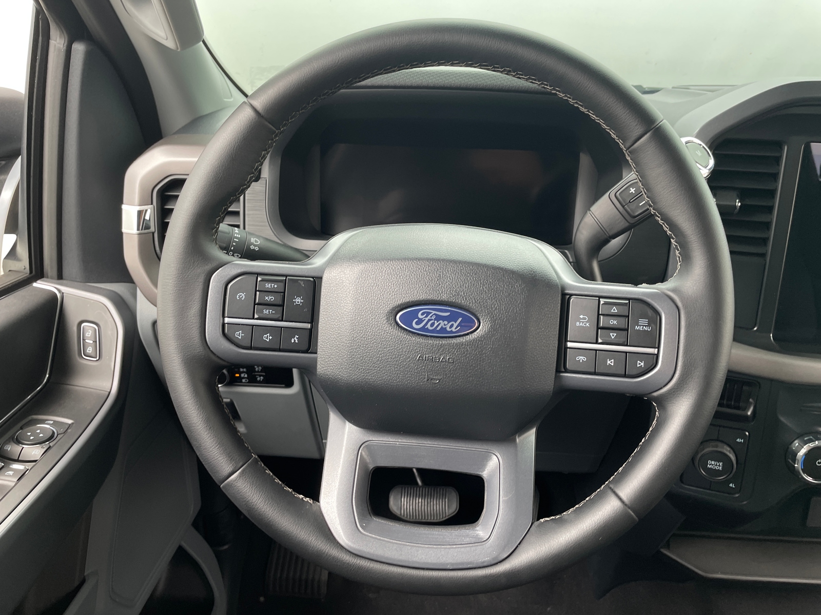 Thumbnail: 2025 Ford Econoline - 5