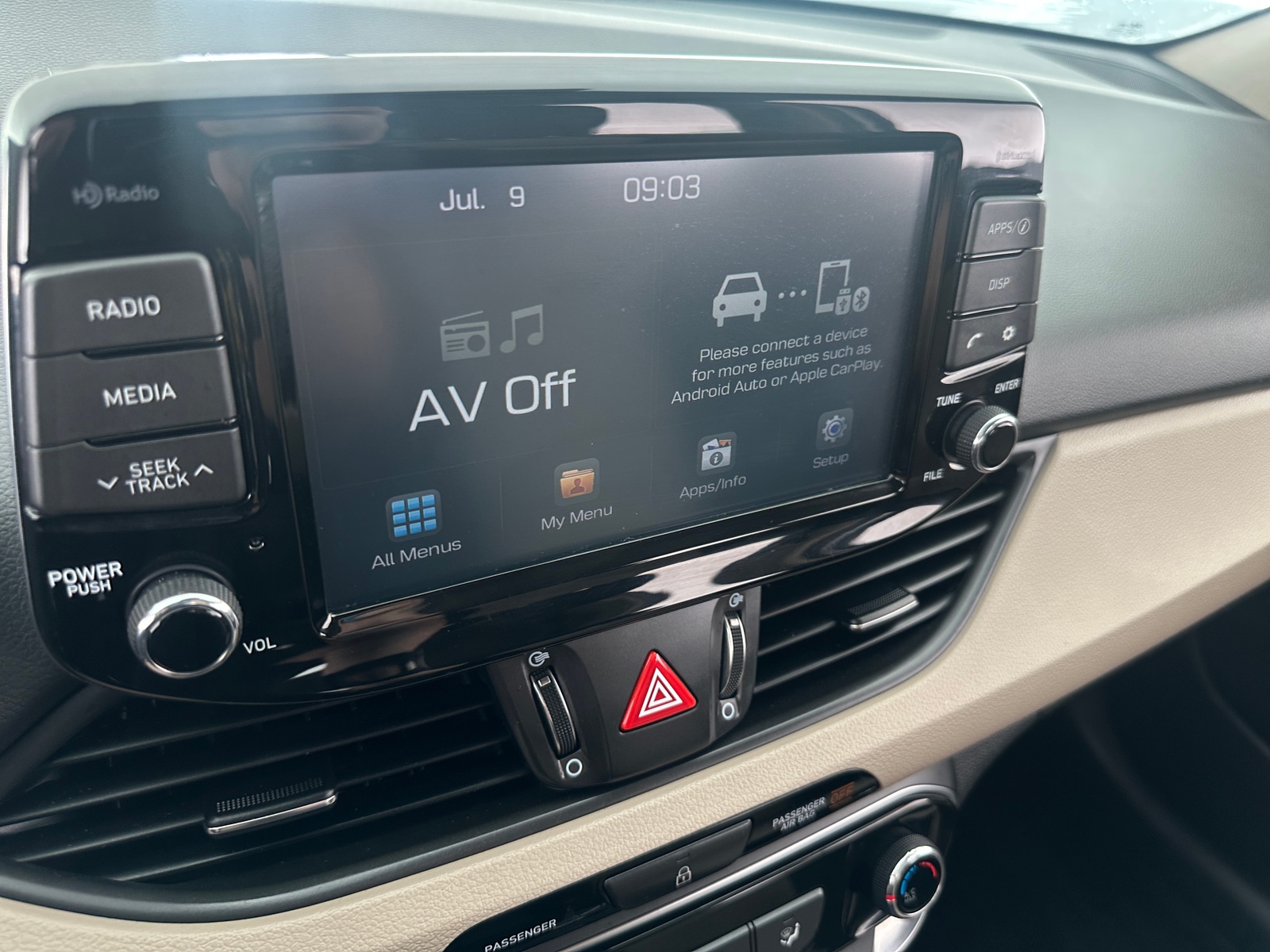 Thumbnail: 2019 Hyundai Elantra - 4
