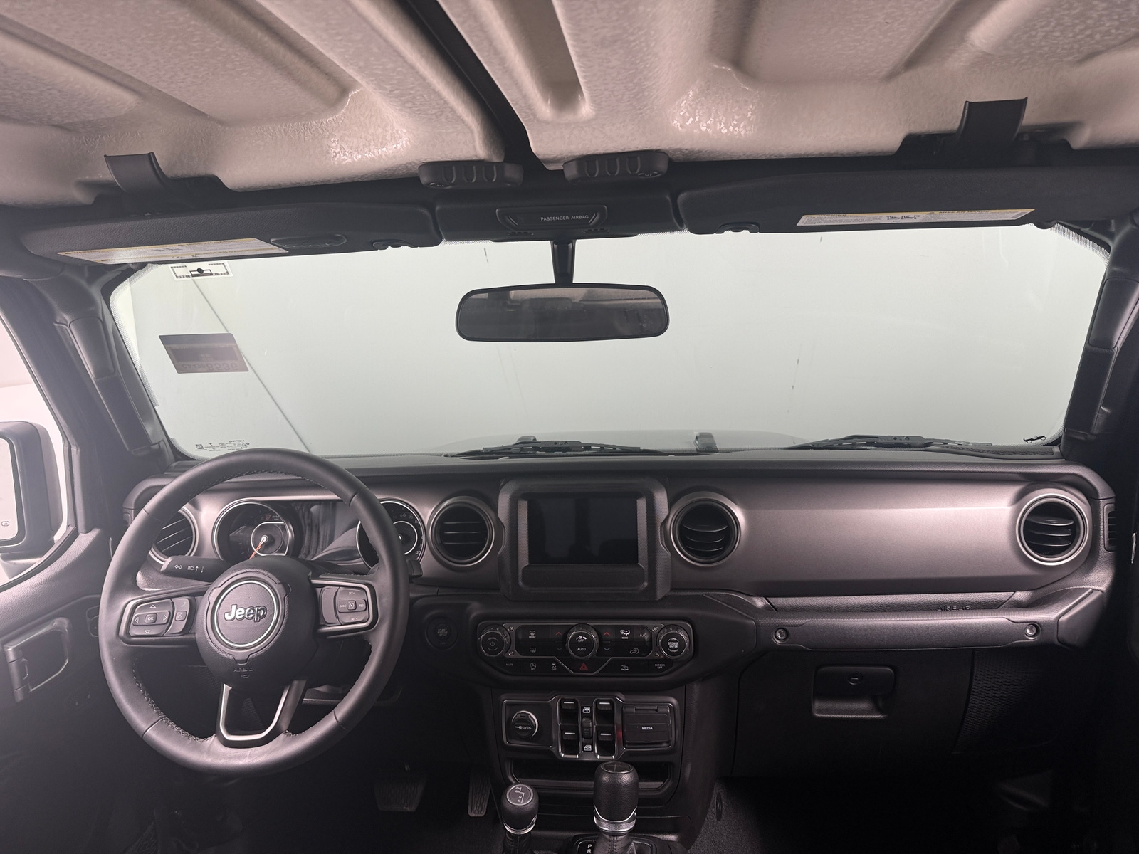 Thumbnail: 2023 Jeep Gladiator - 3