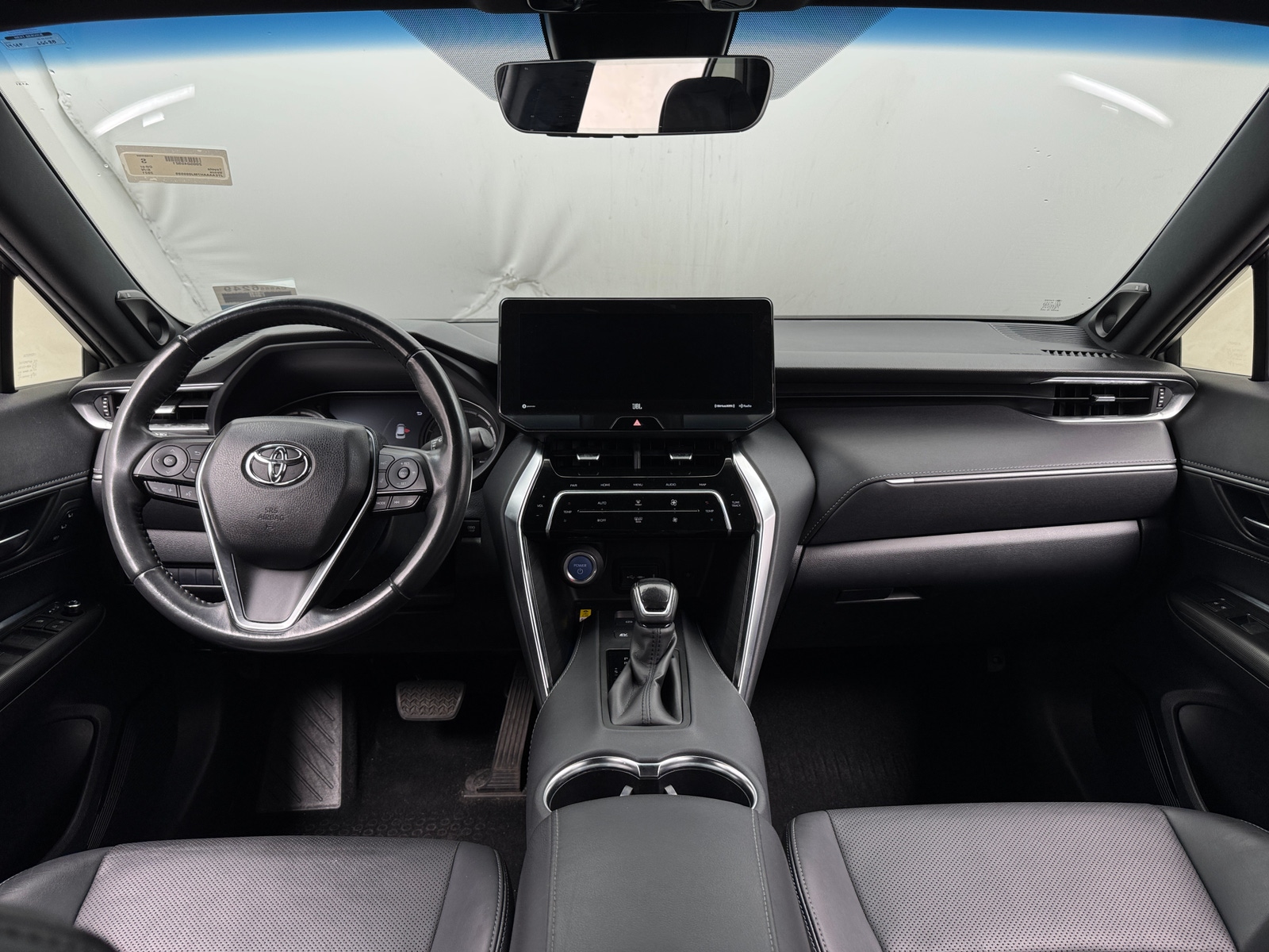 Thumbnail: 2021 Toyota Venza - 3