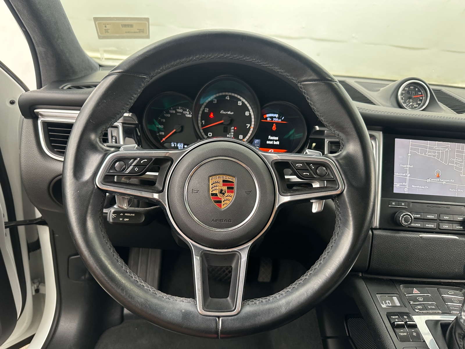 Thumbnail: 2018 Porsche Macan - 4