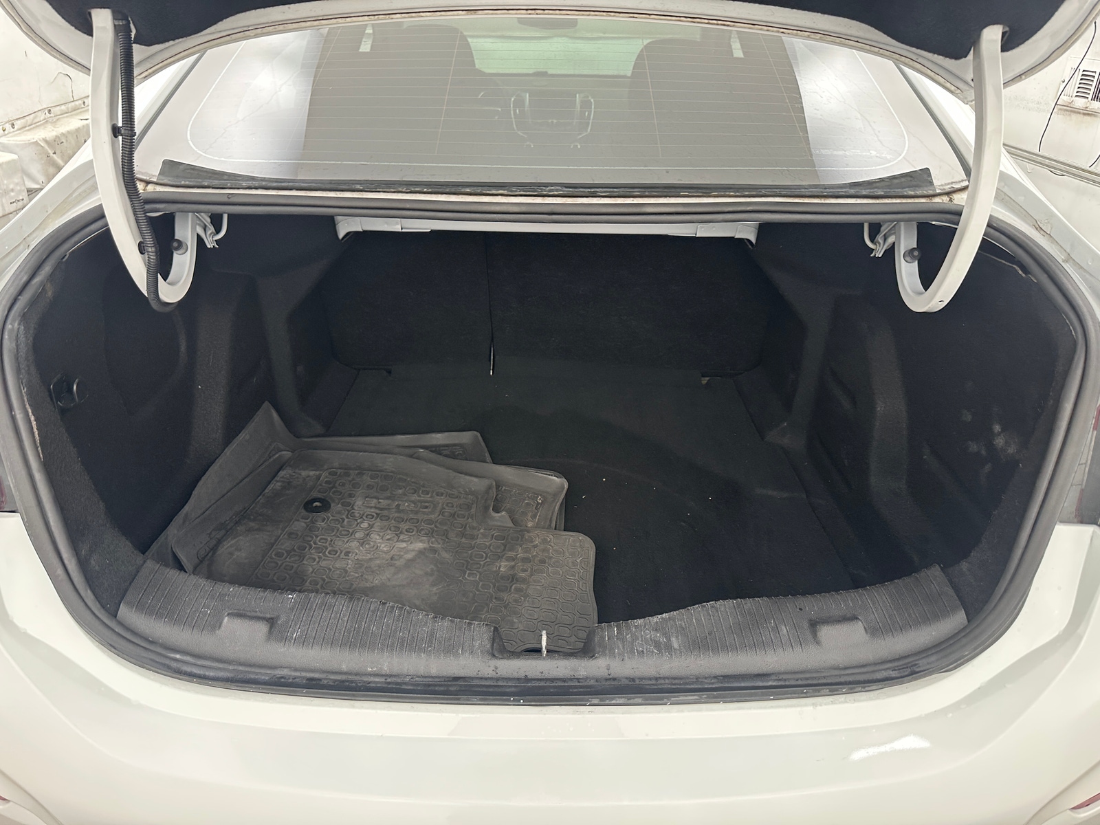 Thumbnail: 2019 Chevrolet Cruze - 7