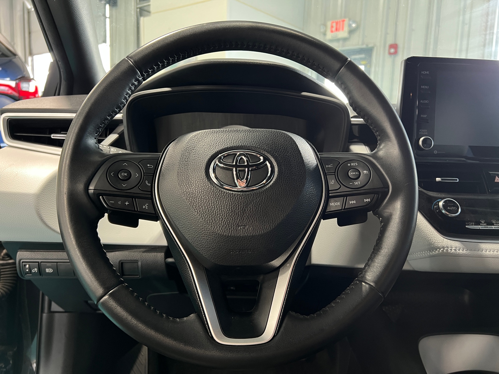 Thumbnail: 2022 Toyota Corolla - 5