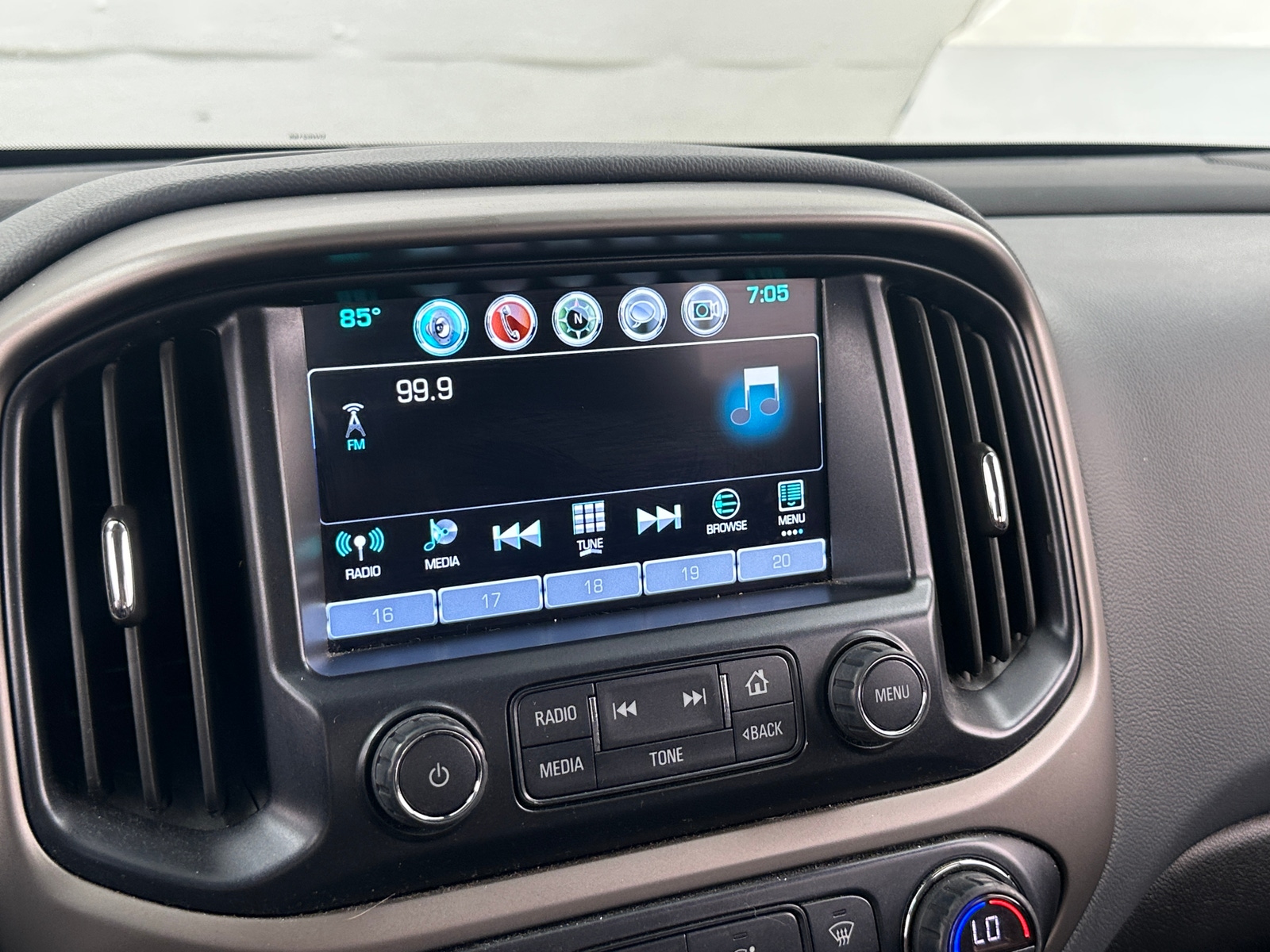 Thumbnail: 2018 Chevrolet Colorado - 4