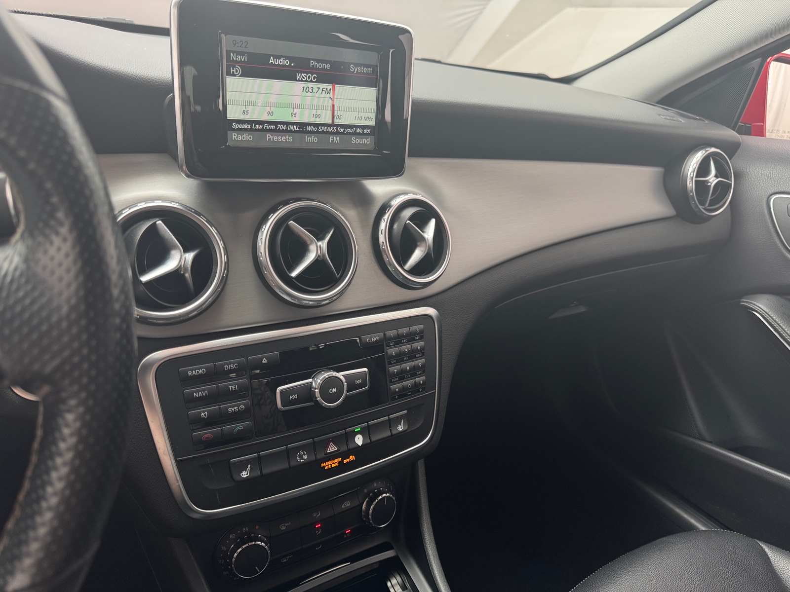 Thumbnail: 2015 Mercedes-Benz GLA - 3
