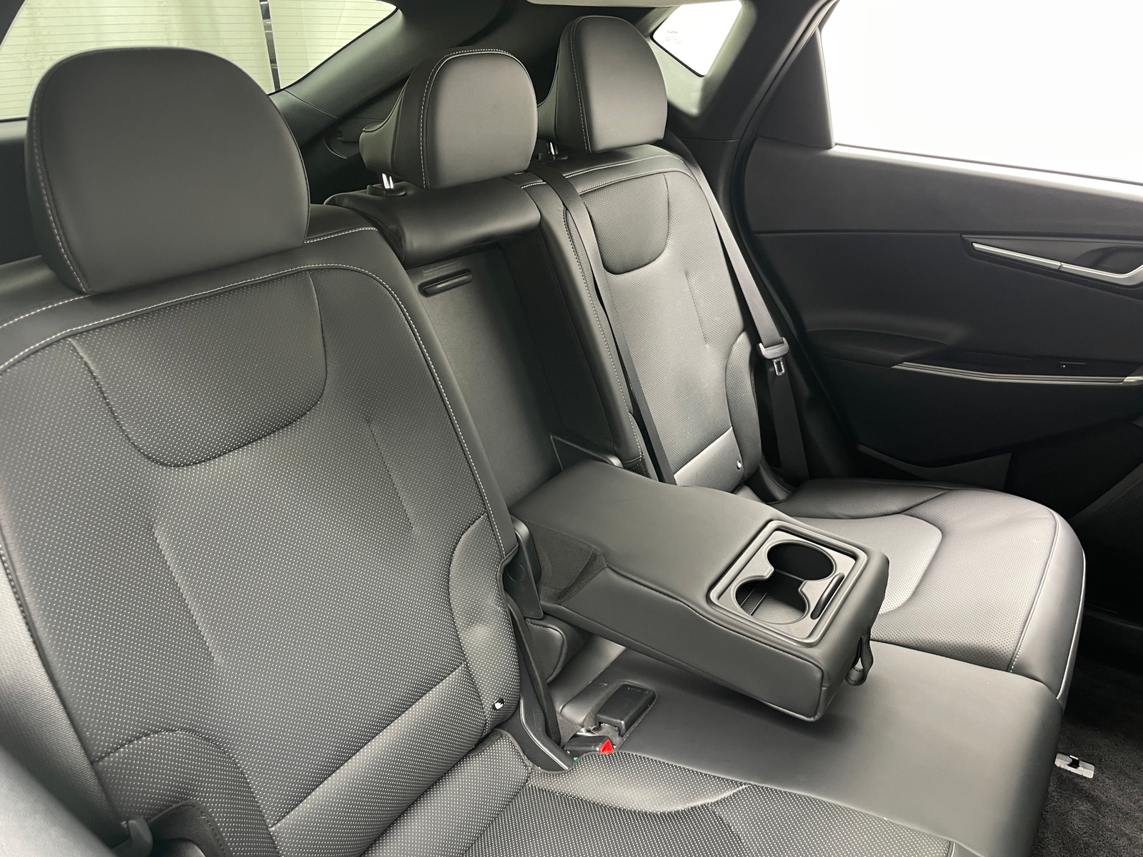 Thumbnail: 2023 Kia EV6 - 5